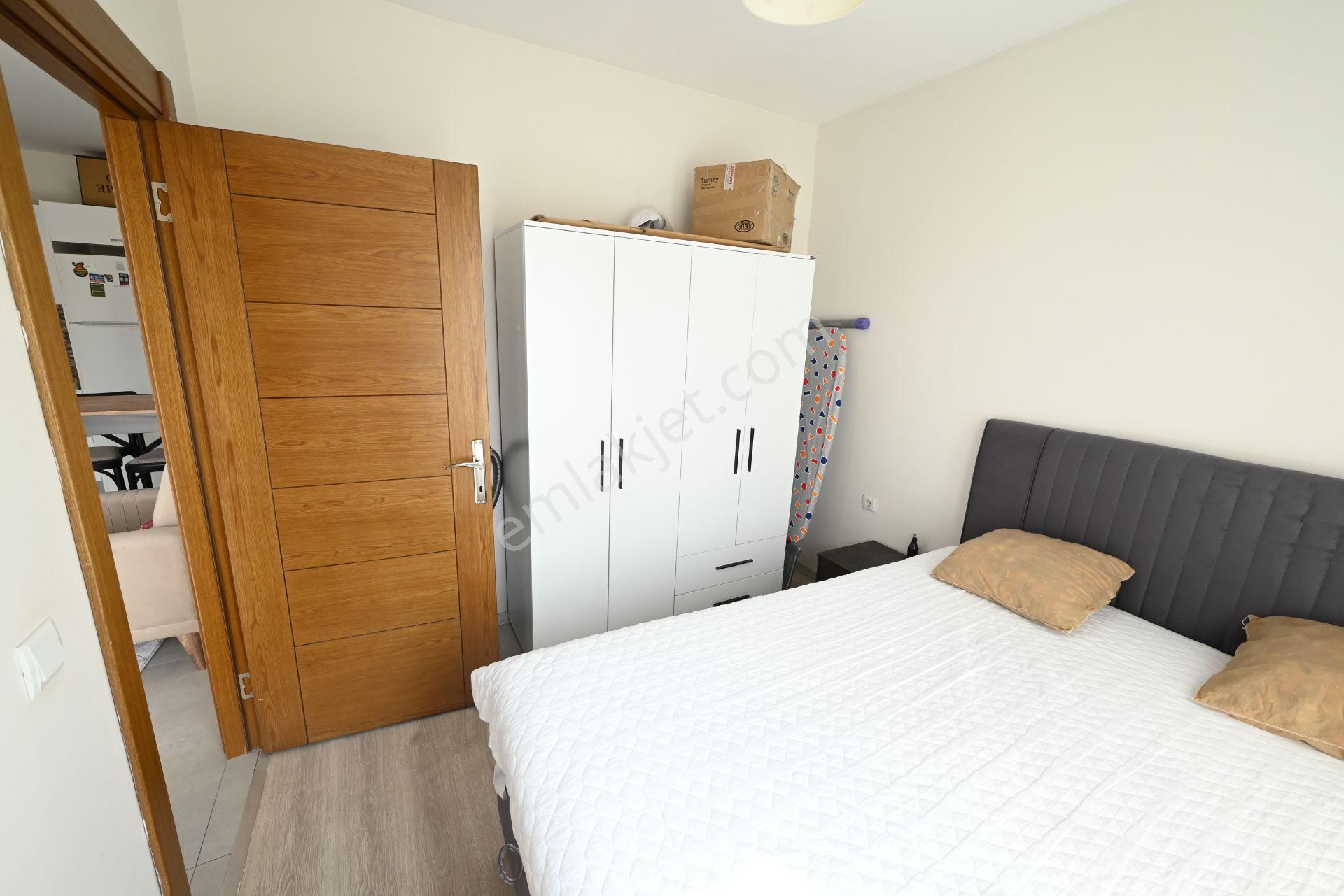 Üstünkent'ten 34. Cadde Üzerinde Kiralık Full Eşyalı 1+1 Daire - Görsel 28