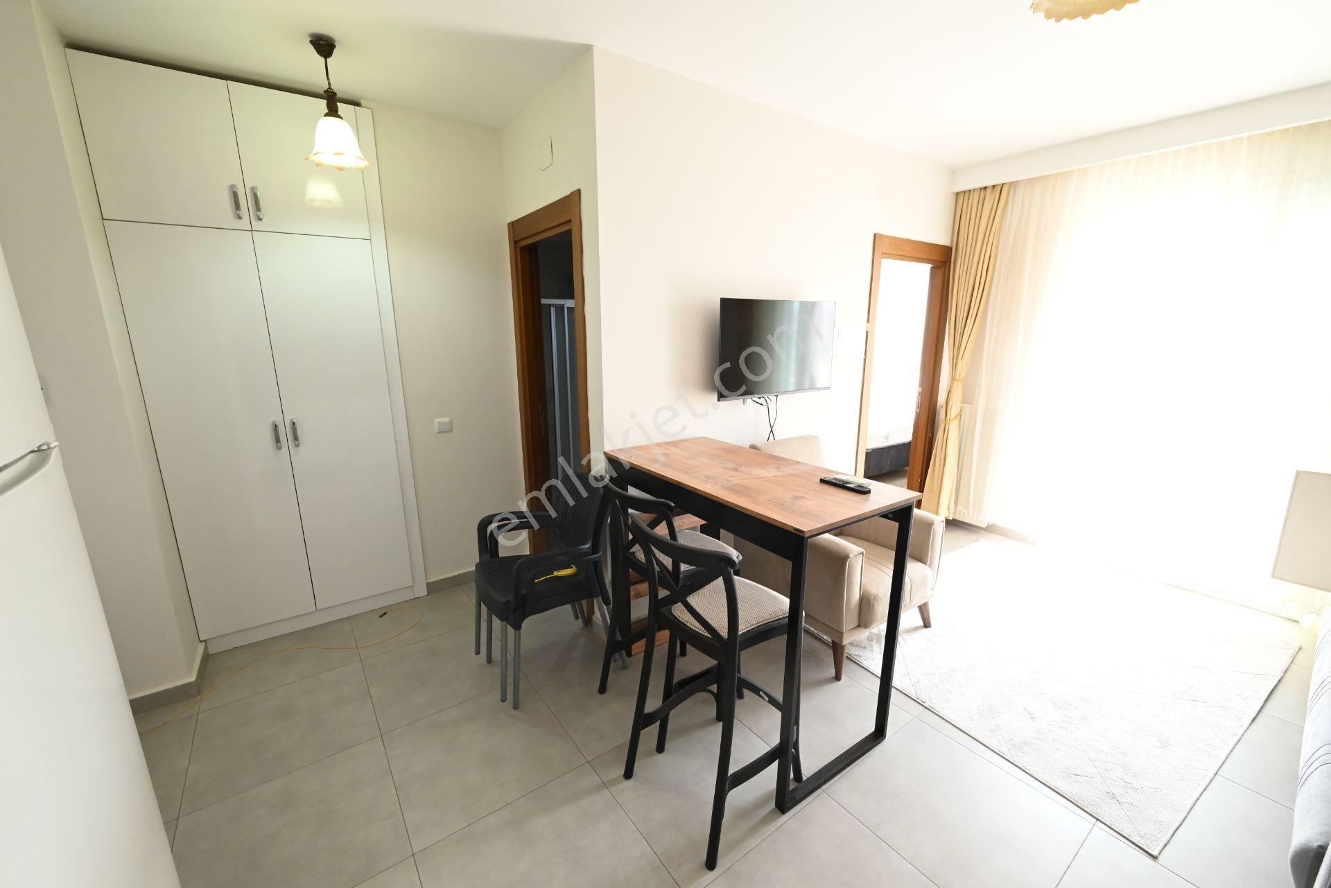Üstünkent'ten 34. Cadde Üzerinde Kiralık Full Eşyalı 1+1 Daire - Görsel 21