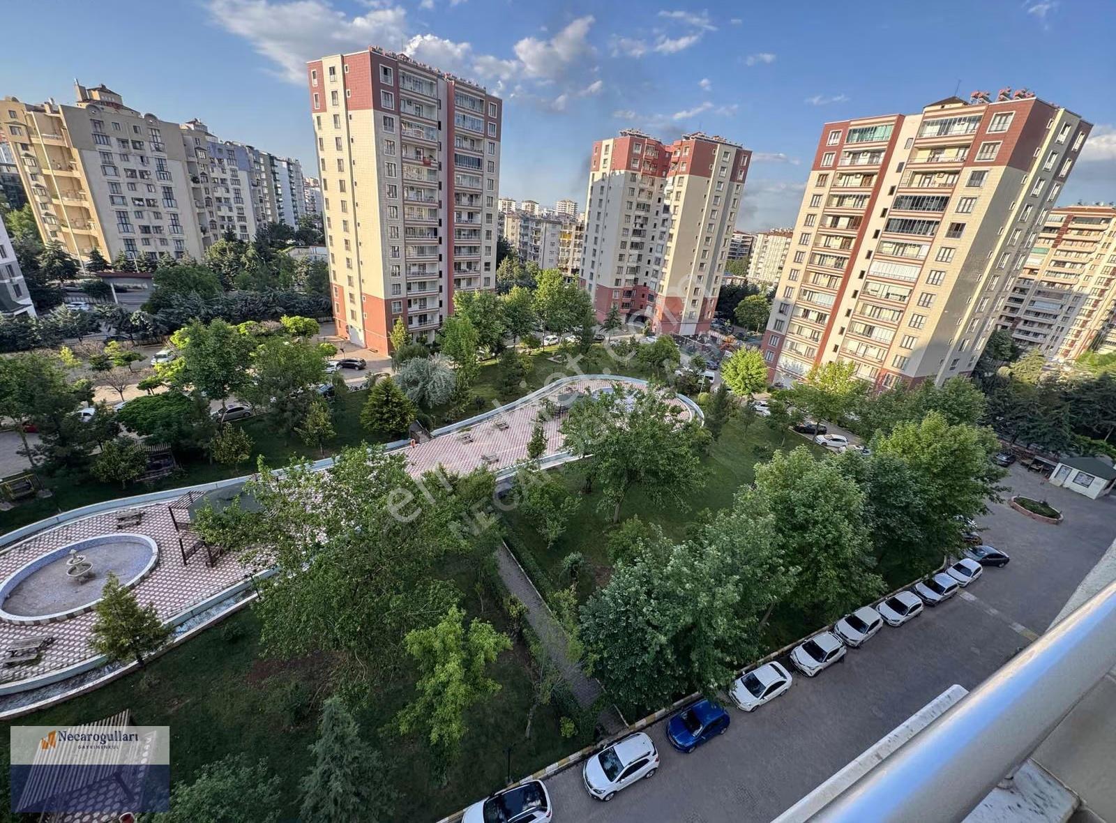 Necaroğullarından Kent Meydanı Civarı 4+1 Daire - Görsel 11