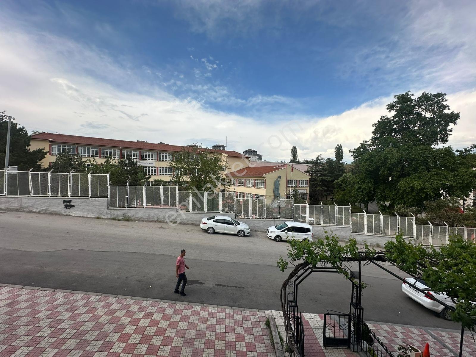 Truva,dan 3+1 Gültepe Mahallesi'nde Çarşı Ve Okulların Dibi !!! - Görsel 32