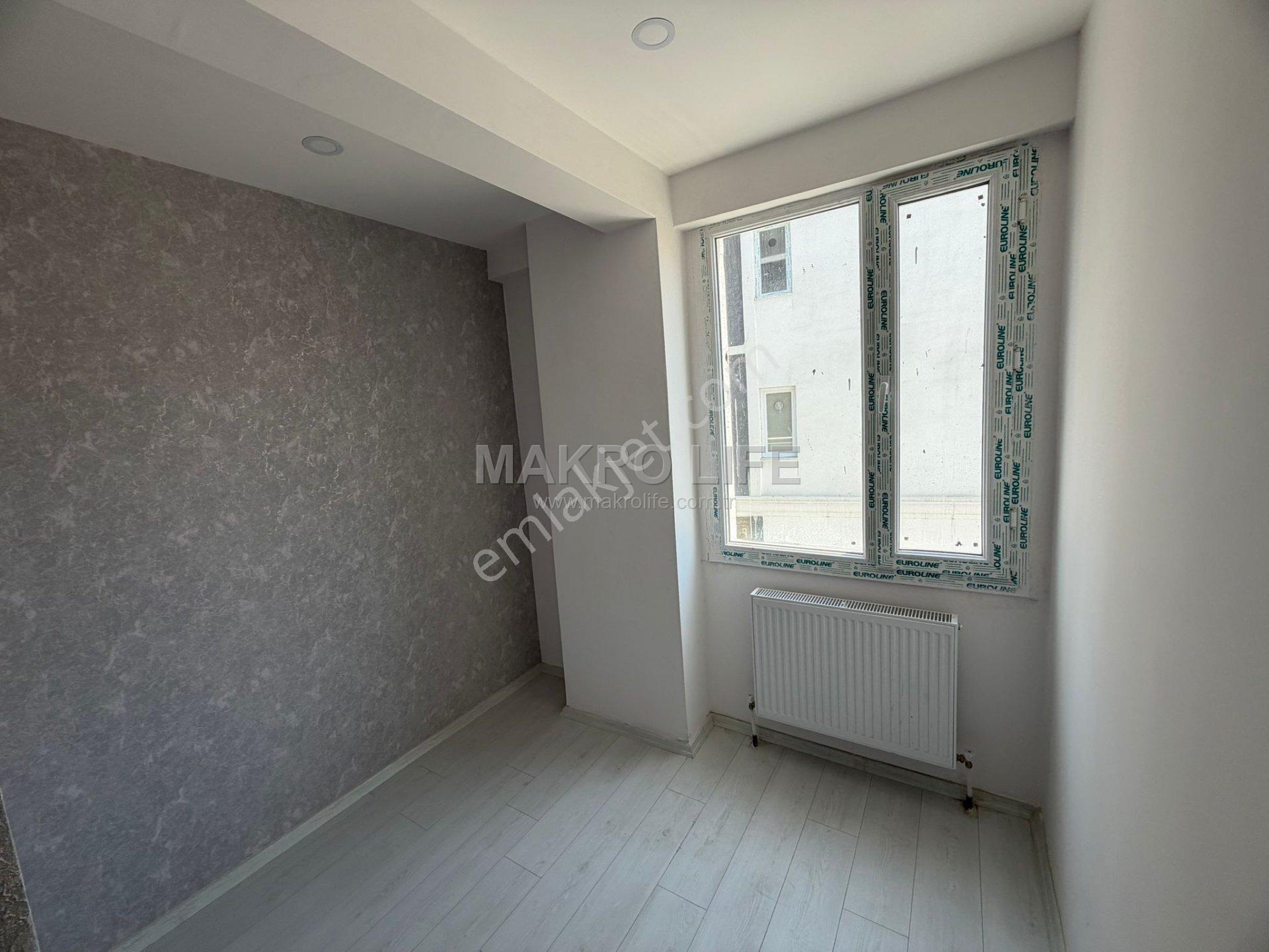 Yenişehir Adliye Karşısında 2+1 Kiralık Ev Ofis Böro - Görsel 4
