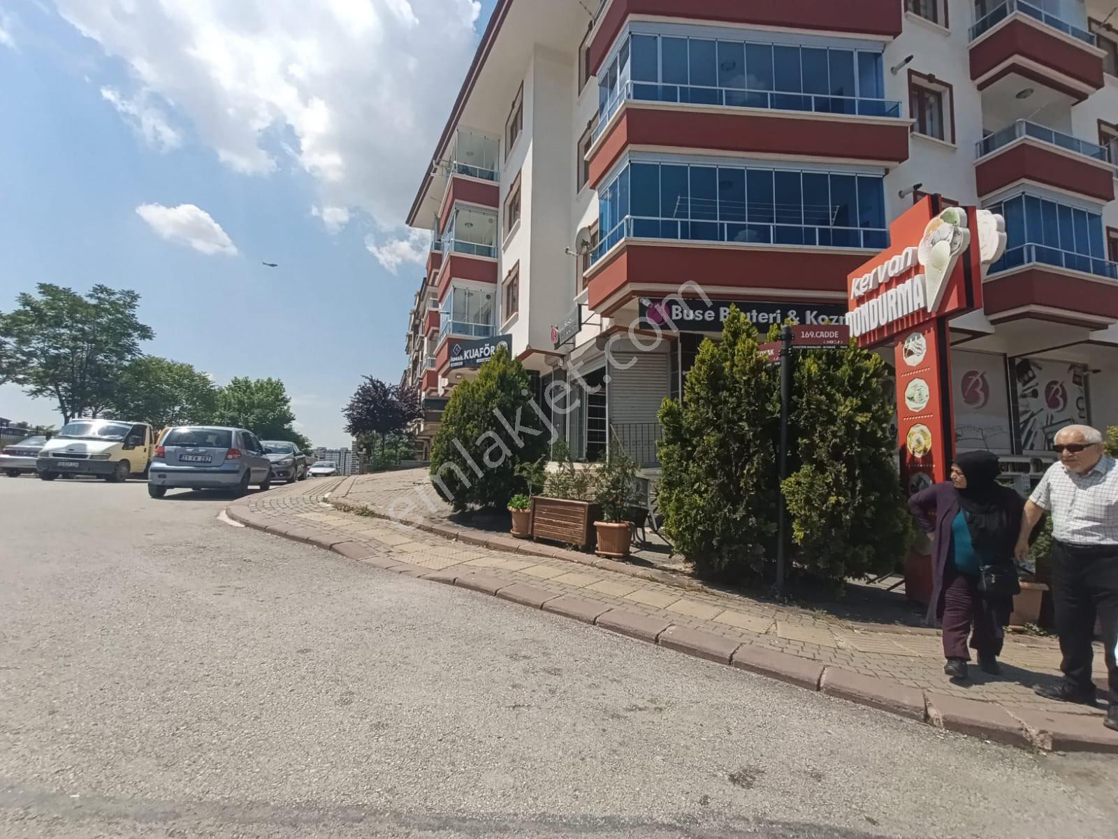 Güneşevlerde Sağlık Ocağı Ve Nazım Hikmet K.m Yakını 80m2 Dükkan - Görsel 3