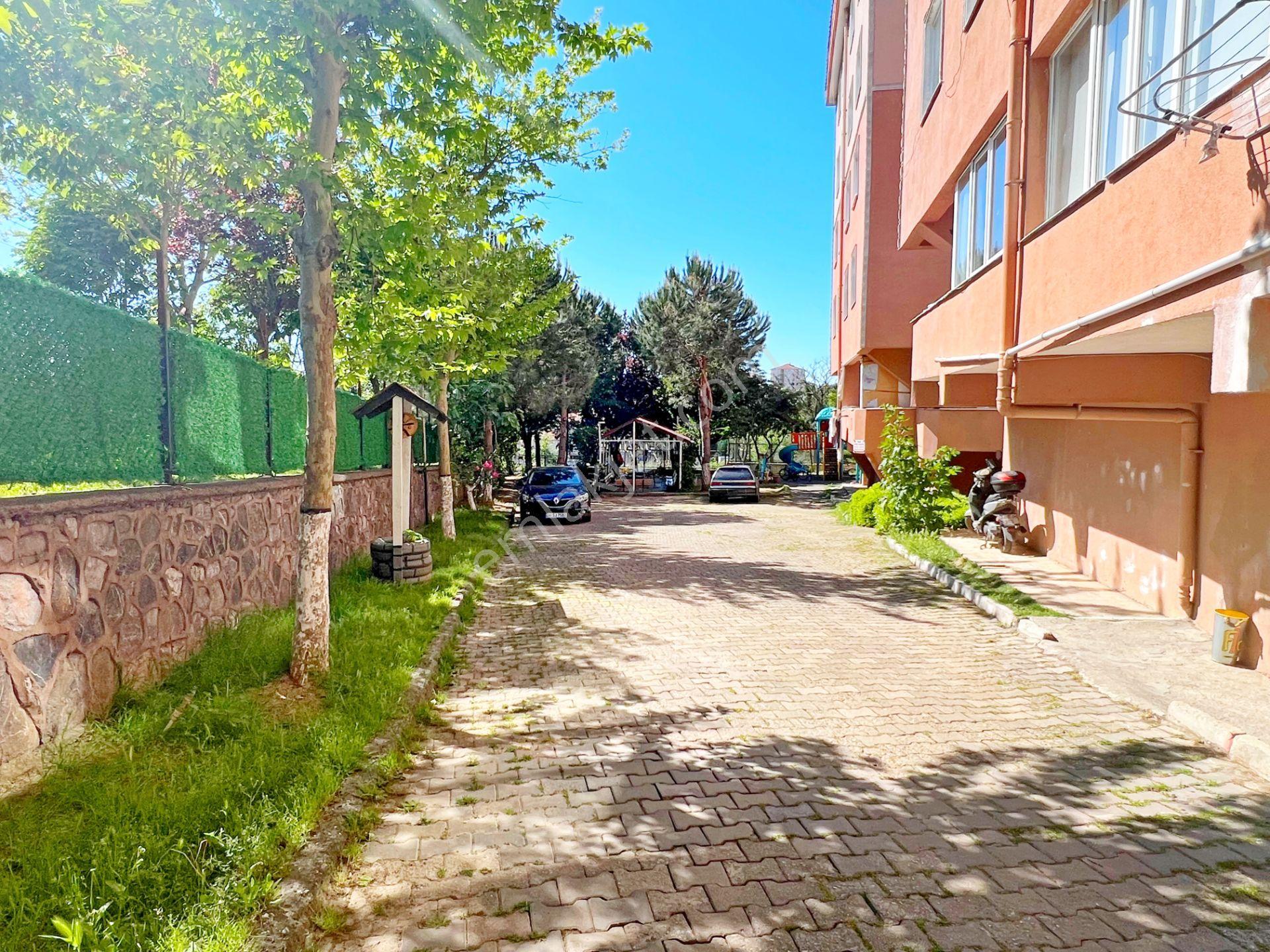 Ümraniye Emek Sitesi'nde Geniş Ailelere Özel | Ferah, Aydınlık Ve Prestijli 5+1 Kiralık Daire - Görsel 23