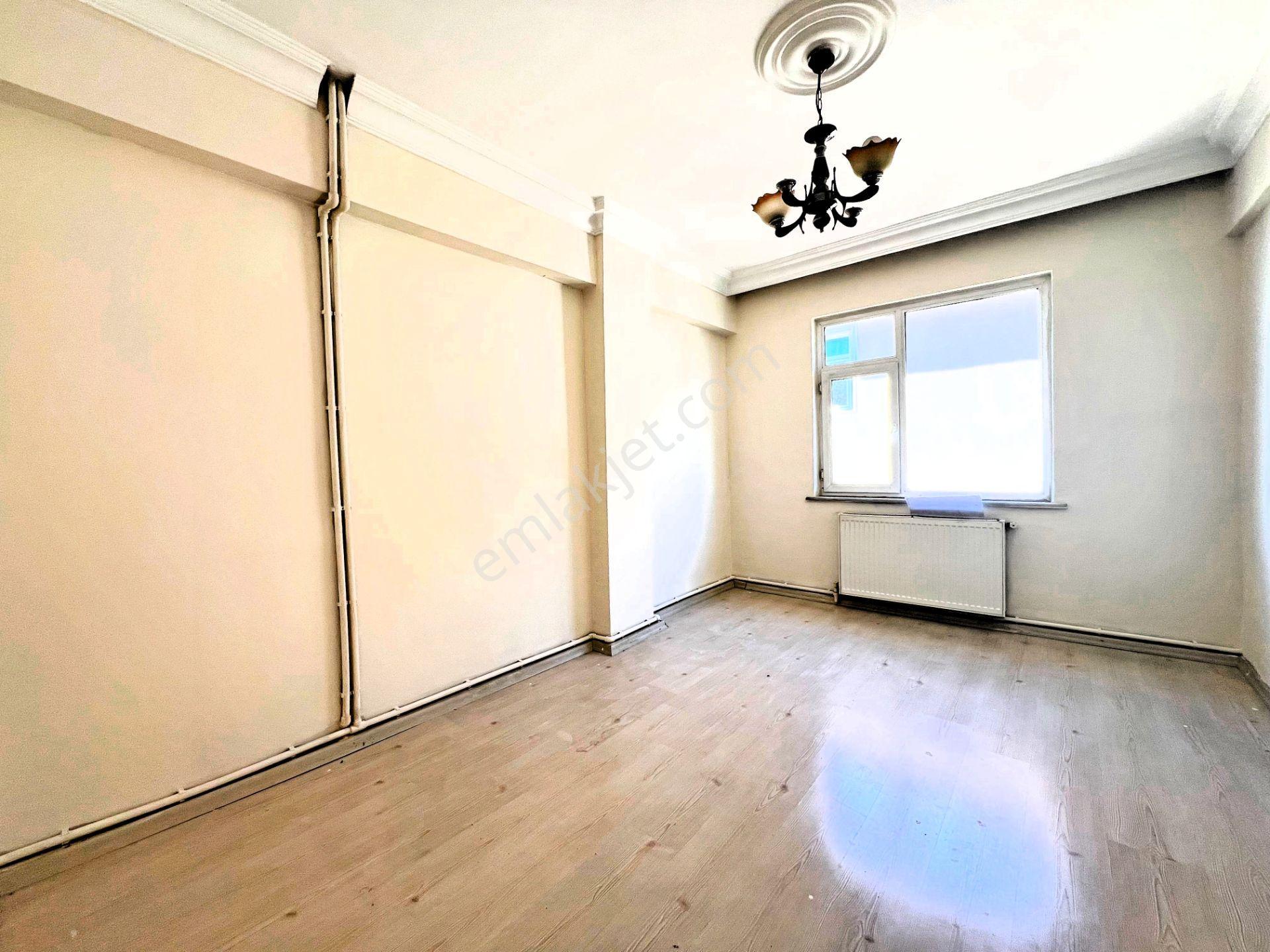 Ümraniye Emek Sitesi'nde Geniş Ailelere Özel | Ferah, Aydınlık Ve Prestijli 5+1 Kiralık Daire - Görsel 10