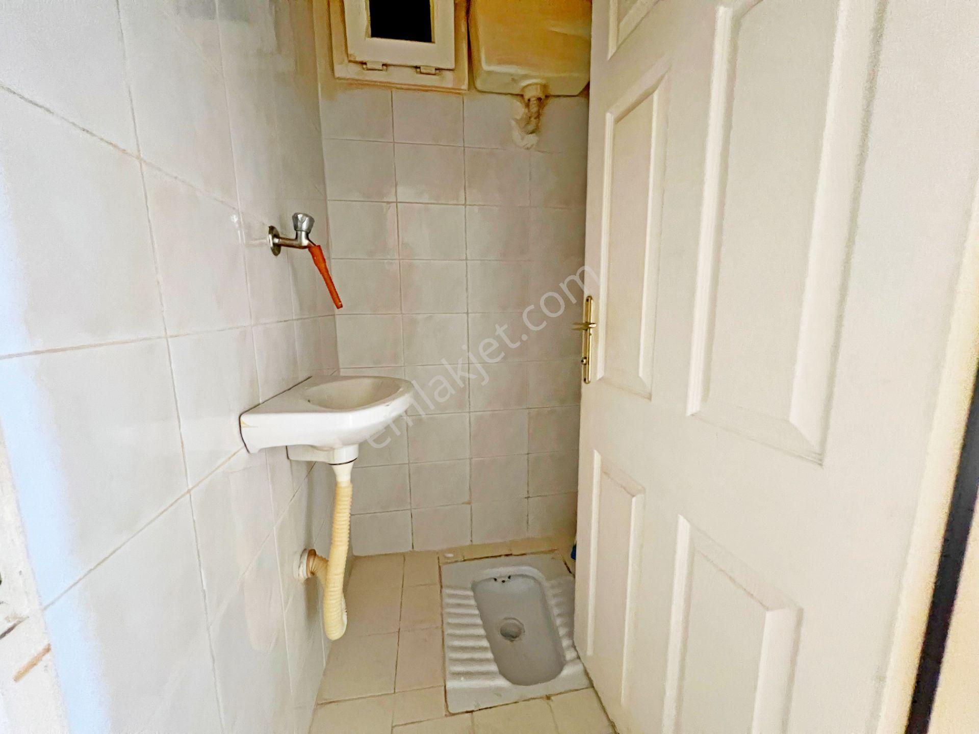 Ümraniye Emek Sitesi'nde Geniş Ailelere Özel | Ferah, Aydınlık Ve Prestijli 5+1 Kiralık Daire - Görsel 18