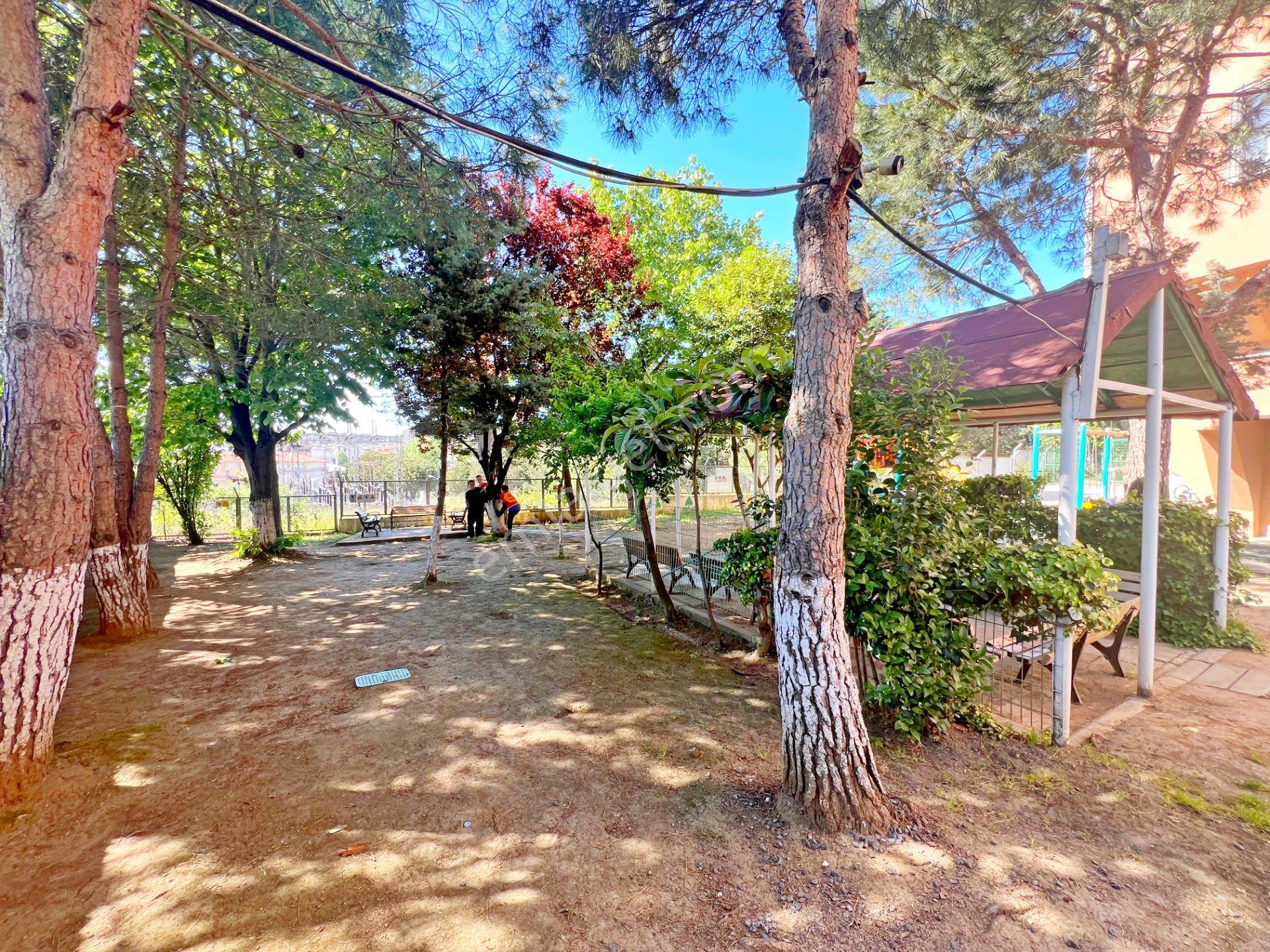 Ümraniye Emek Sitesi'nde Geniş Ailelere Özel | Ferah, Aydınlık Ve Prestijli 5+1 Kiralık Daire - Görsel 24