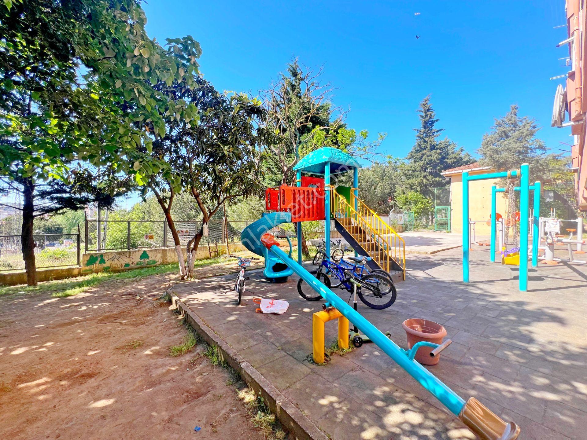 Ümraniye Emek Sitesi'nde Geniş Ailelere Özel | Ferah, Aydınlık Ve Prestijli 5+1 Kiralık Daire - Görsel 25