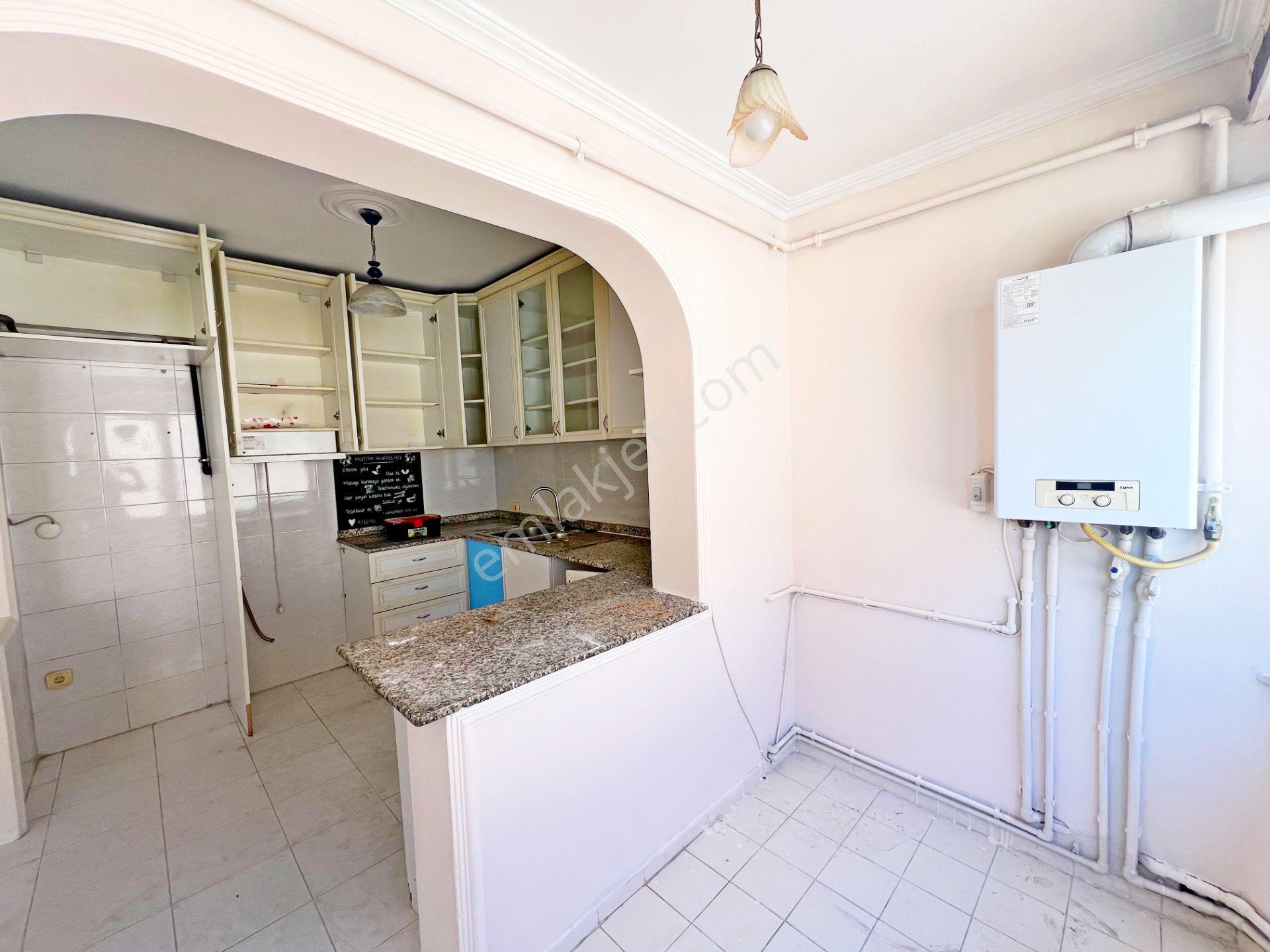 Ümraniye Emek Sitesi'nde Geniş Ailelere Özel | Ferah, Aydınlık Ve Prestijli 5+1 Kiralık Daire - Görsel 8