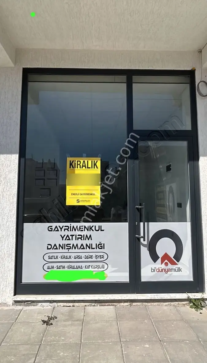 Bursa Osmangazi Yunuseli 2. Meşe Caddesinde Kiralık Yer