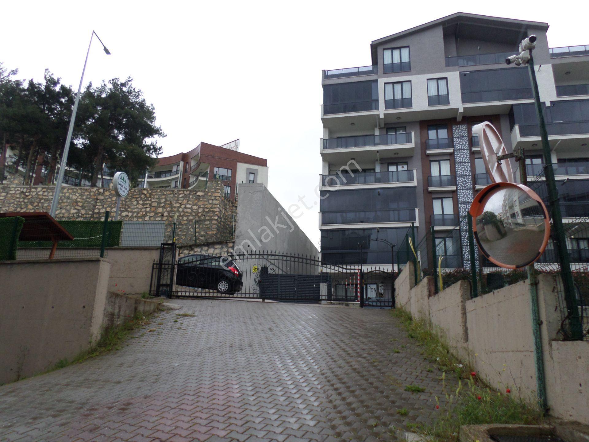 Mudanya Eğitim Mah. De Satılık Dublex Daire 5+2 Site İçi Ful Deniz Manzaralı 7 Yıllık Yeni Konforlu - Görsel 32