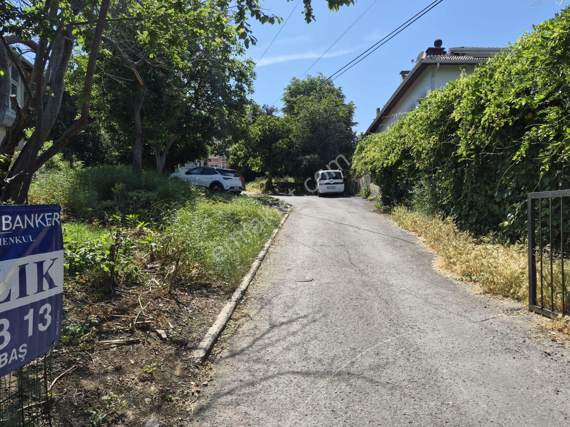 Rumeli Hisarında Sitede Yeşillikler İçinde Boğaz Manzaralı Satılık İki Katlı Müstakil Ev - Görsel 18