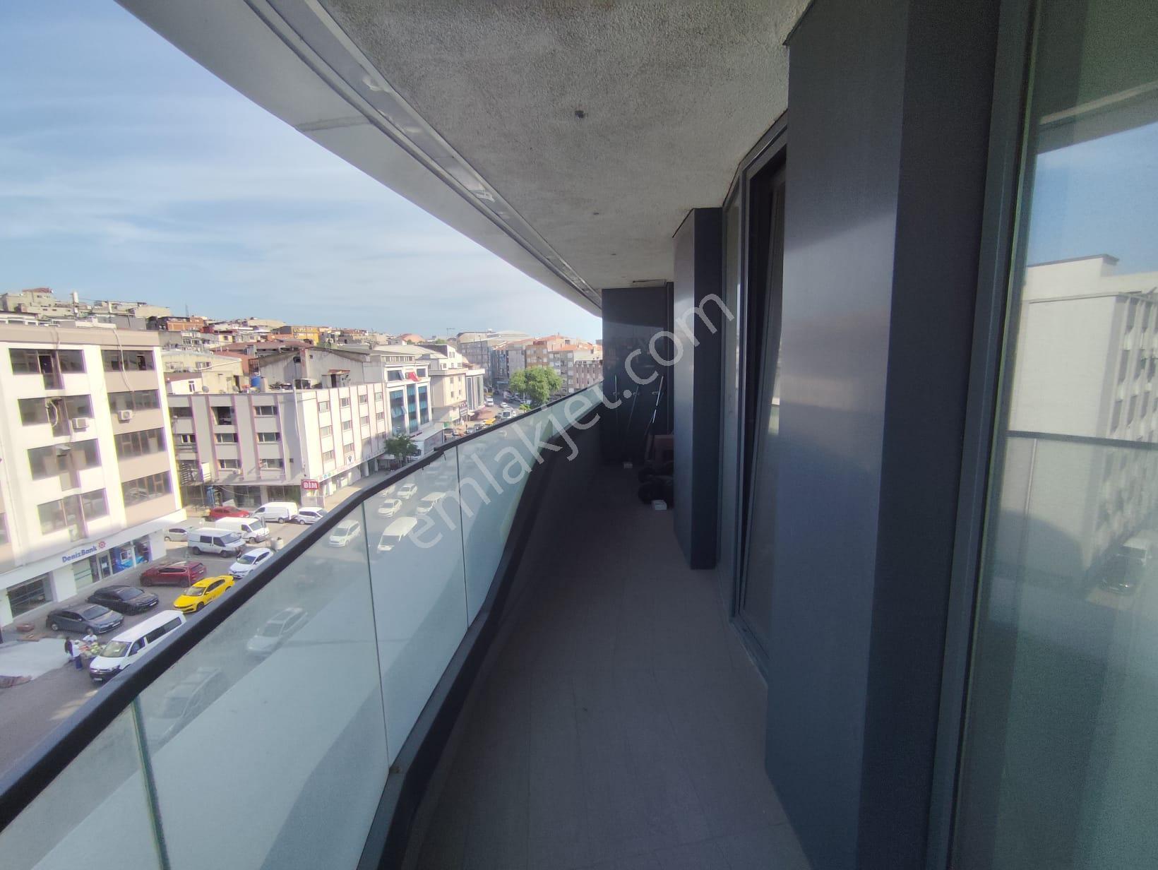 Azmir'den Real Merter Rezidans Ta Satılık Geniş 2+1 Köşe Daire For Sale للبيع - Görsel 25