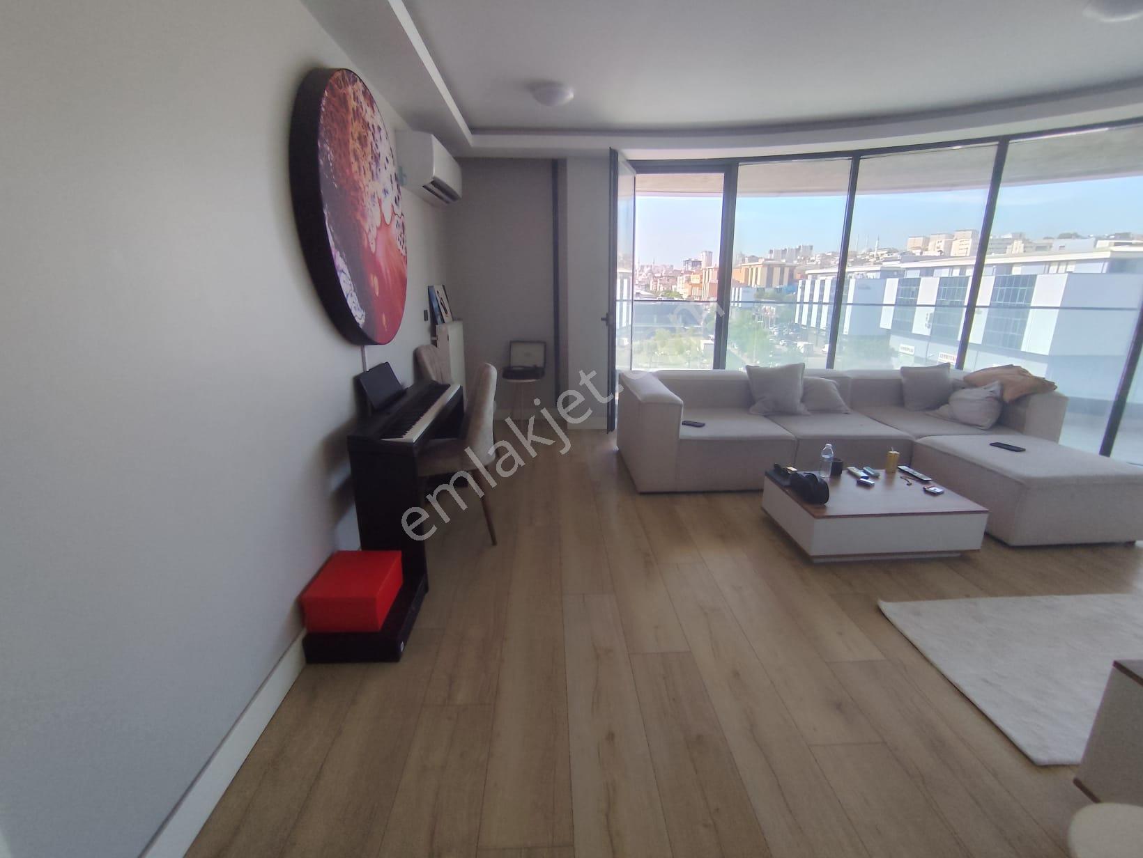 Azmir'den Real Merter Rezidans Ta Satılık Geniş 2+1 Köşe Daire For Sale للبيع - Görsel 4