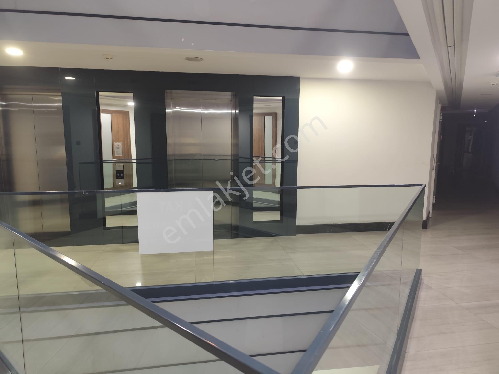 Azmir'den Real Merter Rezidans Ta Satılık Geniş 2+1 Köşe Daire For Sale للبيع - Görsel 12