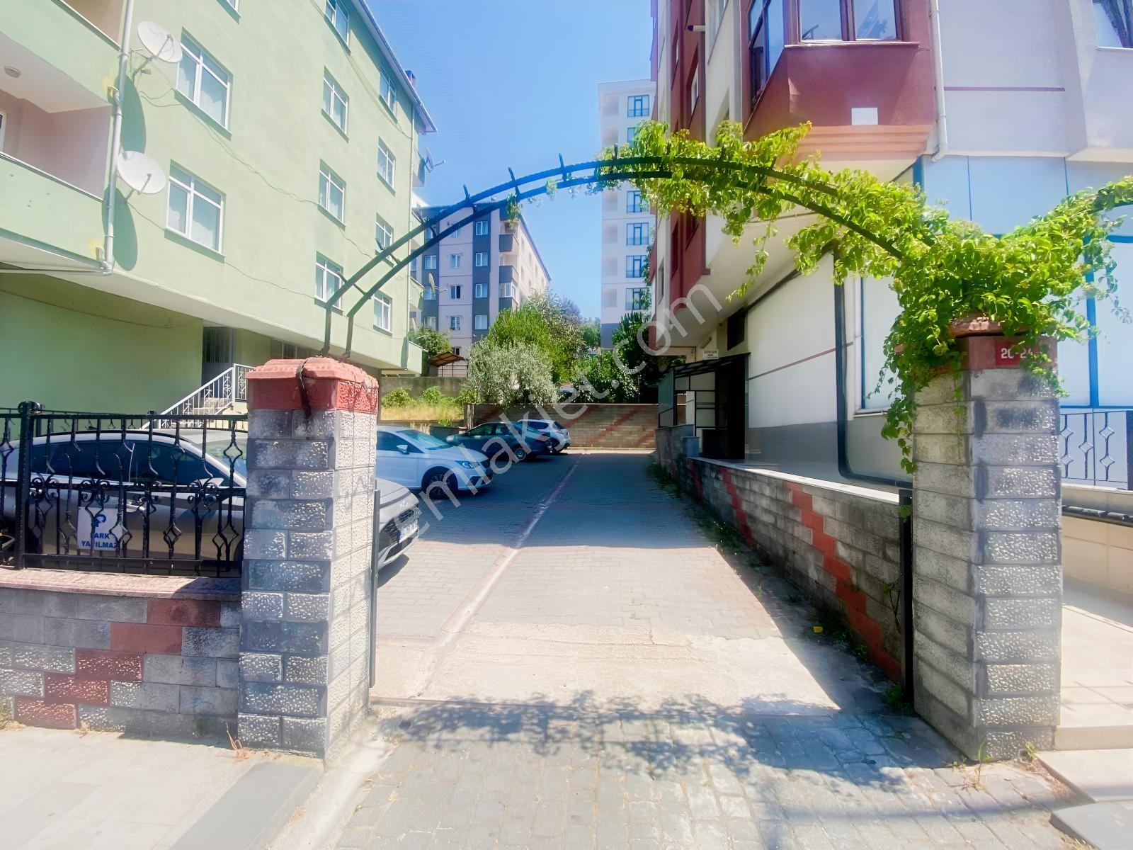 Tantavi'de Ulaşıma Ve Metroya Yakın Geniş Kiralık 3+1 Daire