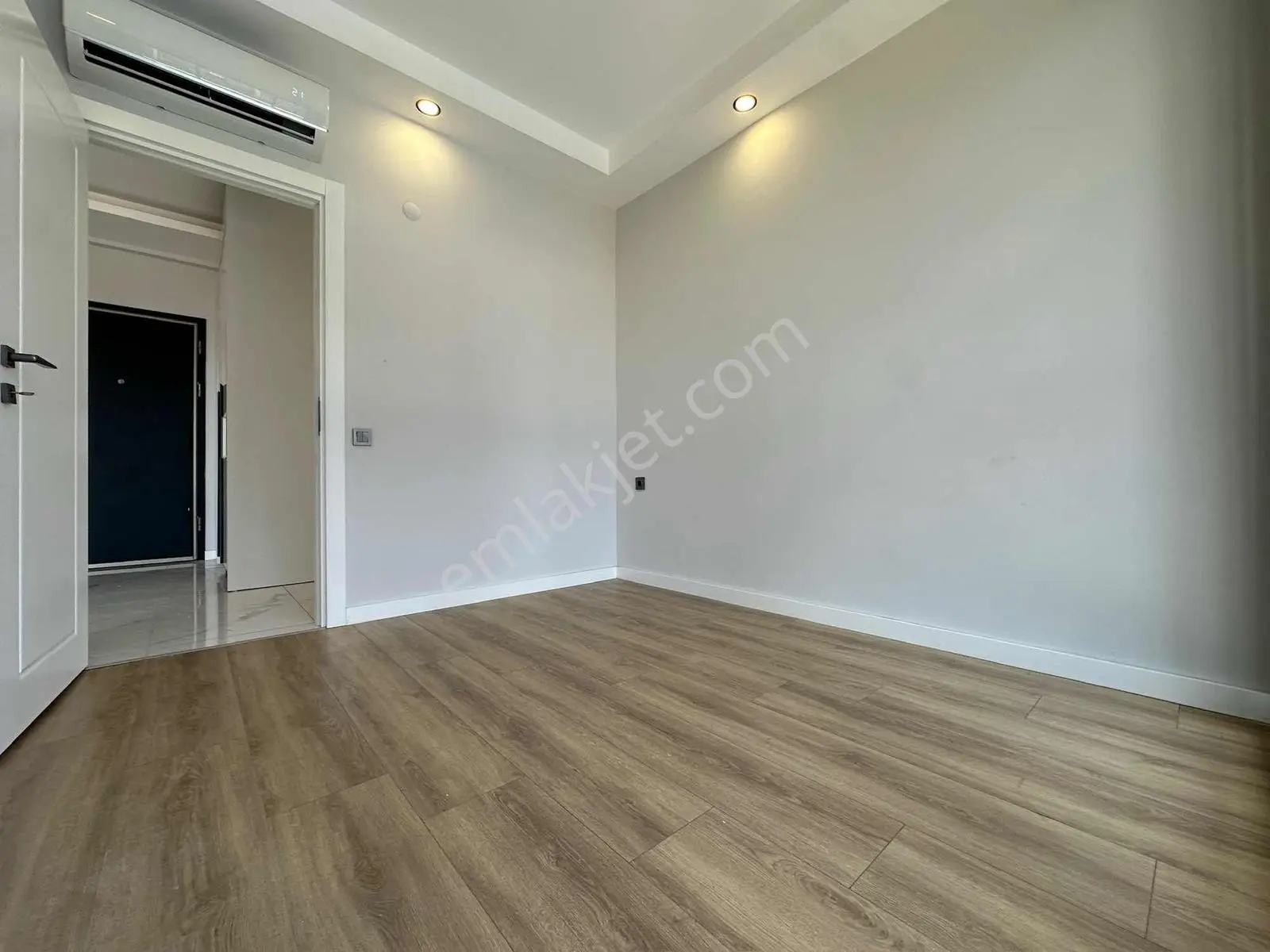 Altınay Sitesi Havuz Manzaralı Ara Kat Satılık 2+1 Daire - Görsel 5