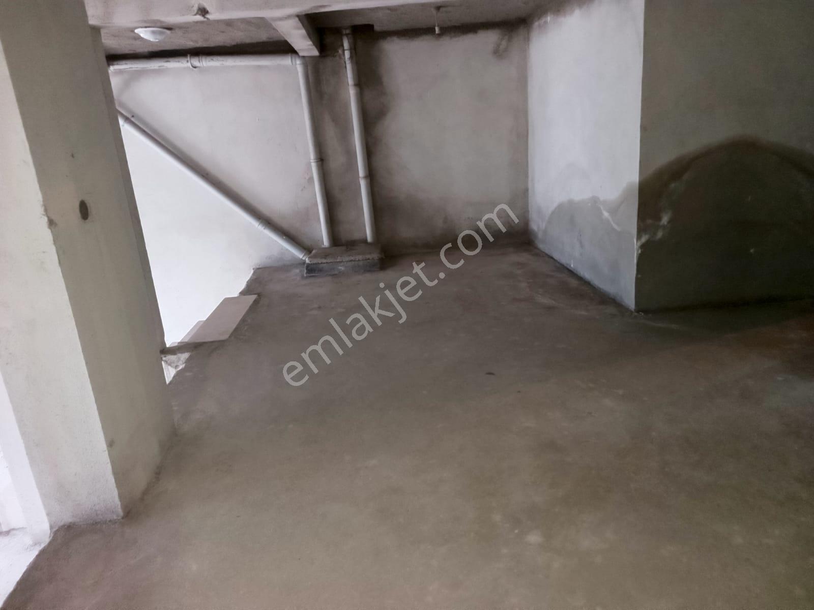 Mudanya Siteler Mah.de Kiralık Defo 150 M2 Site İçi Ve Site Altında - Görsel 3