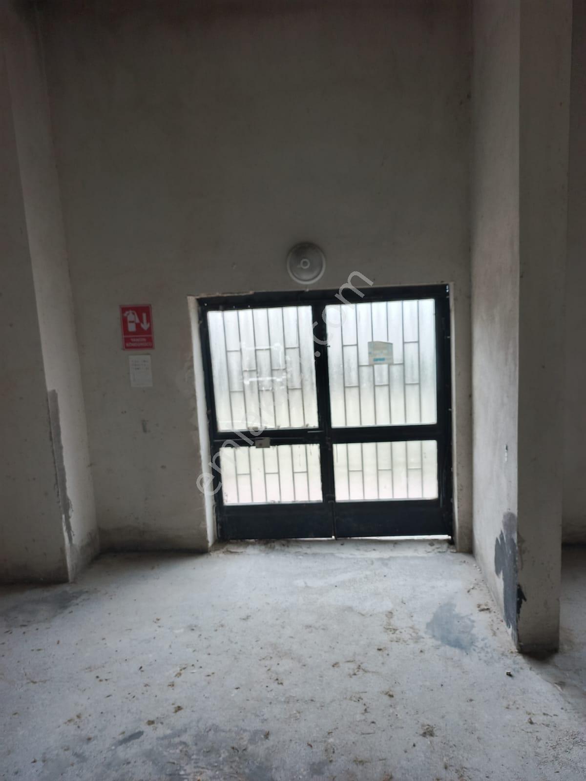 Mudanya Siteler Mah.de Kiralık Defo 150 M2 Site İçi Ve Site Altında - Görsel 5