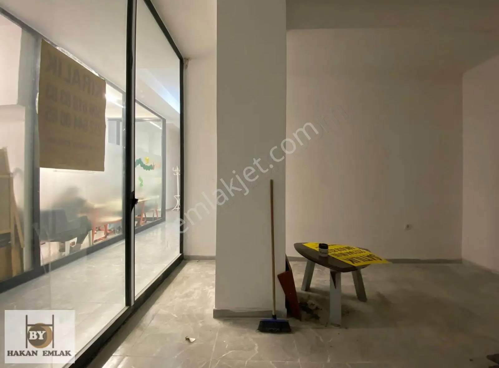 Güngören Menderes Caddesi'nde 17 M² Kiralık Dükkan - Görsel 5