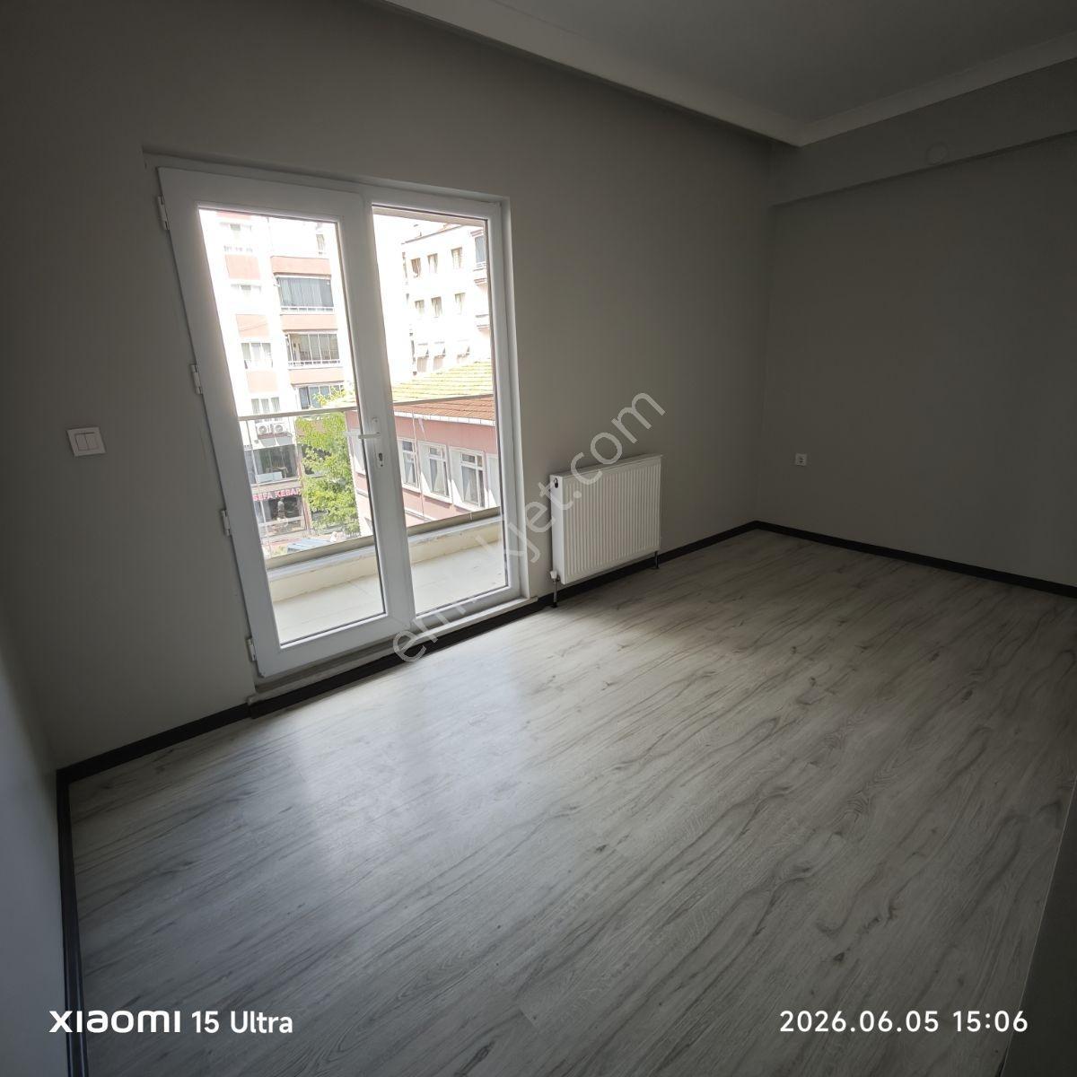 Çarşı Merkezinde Eşyasız Balkonlu 1+1 Daire - Görsel 8