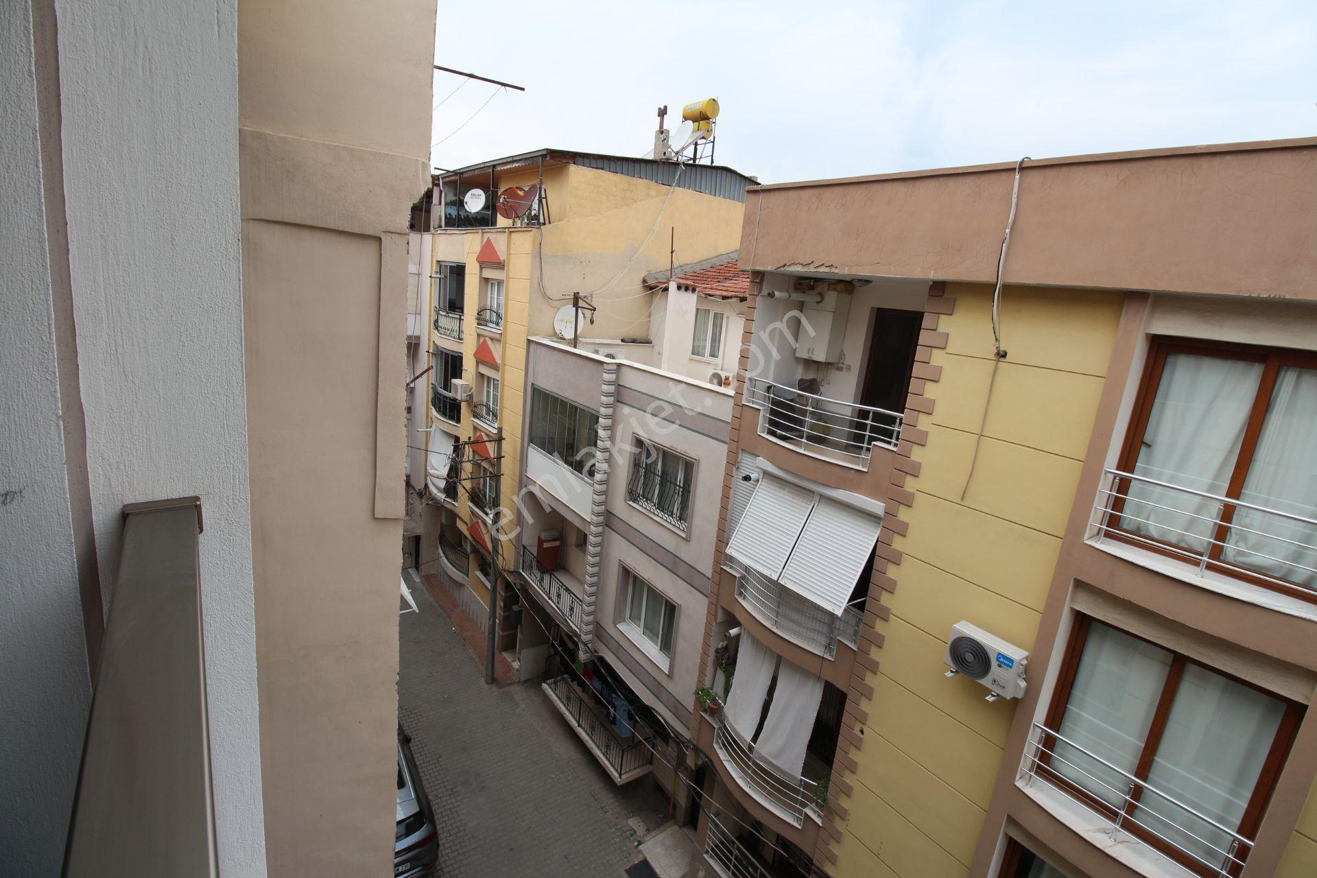Arga'dan Buca Üçkuyular Meydan Yakını Cadde Üzeri 1+1 Eşyalı Kiralık Daire. - Görsel 6