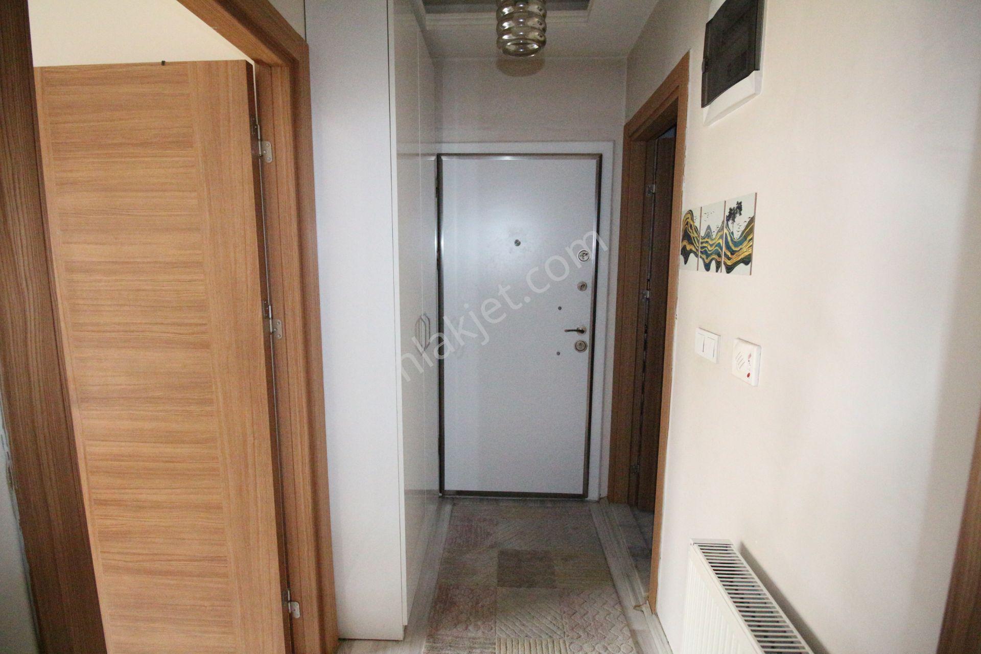 Arga'dan Buca Üçkuyular Meydan Yakını Cadde Üzeri 1+1 Eşyalı Kiralık Daire. - Görsel 23