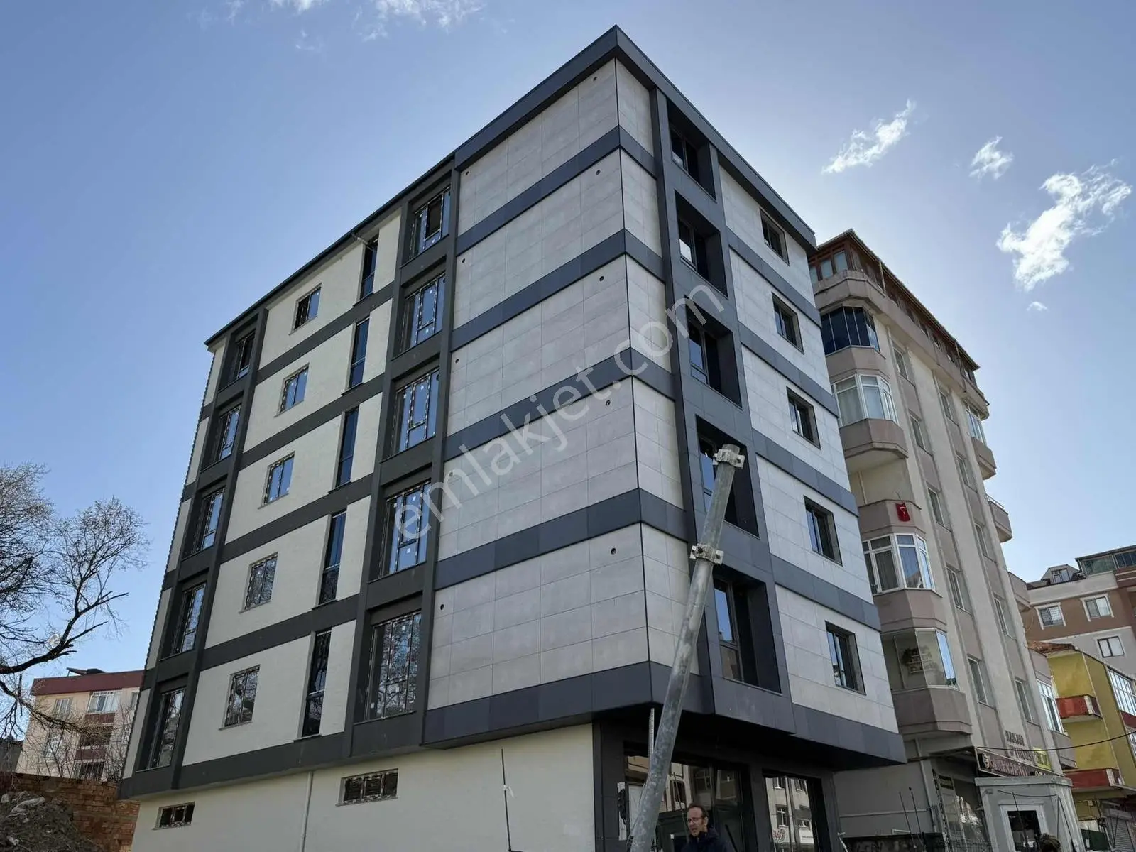 Onay 'dan Çerkezköy Merkez Çarşıda Lüks 1+1 Daire Ofis Veya Ev