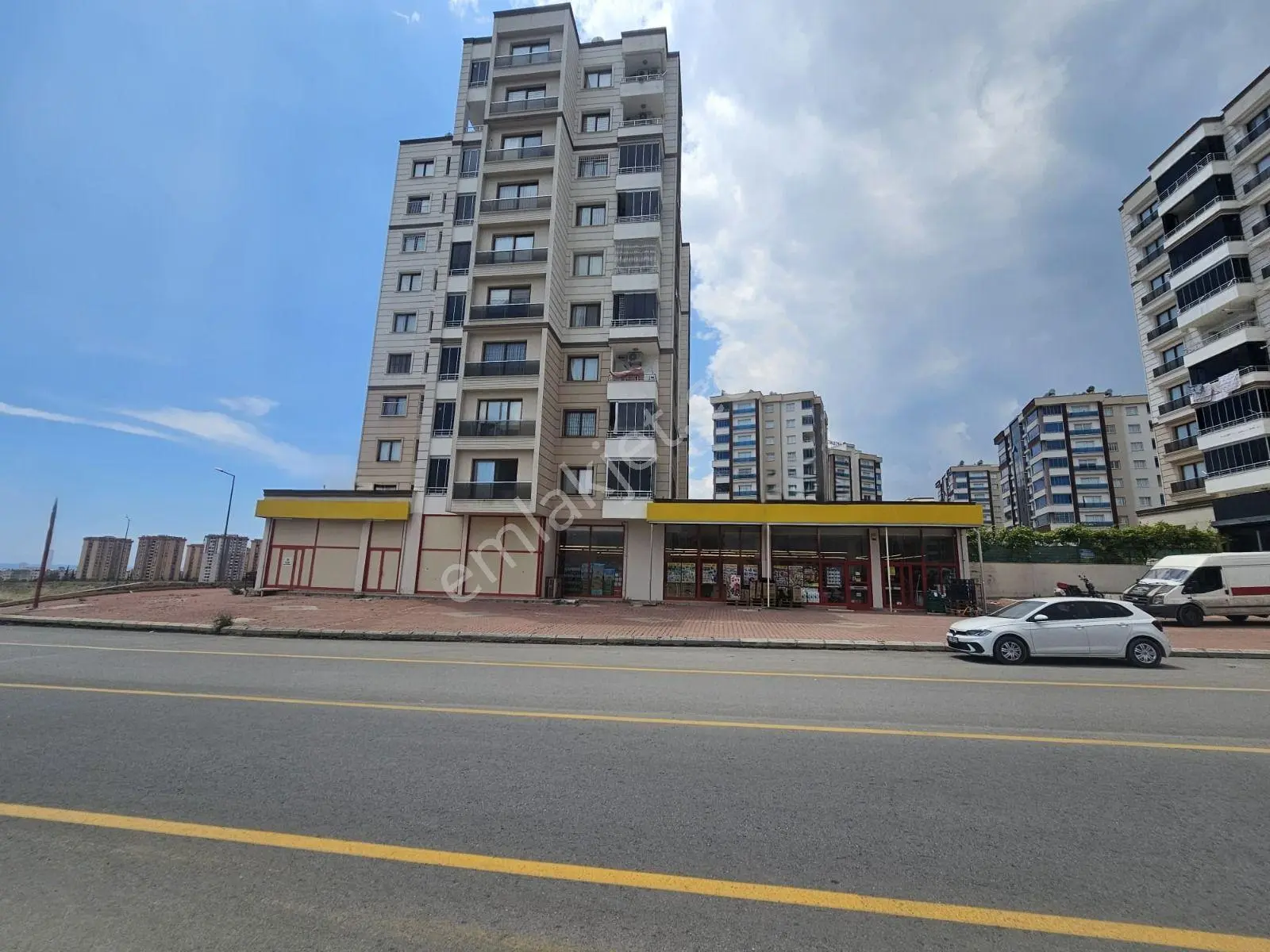 Mersin Toroslar Korukentte Satılık Dükkan - Görsel 5