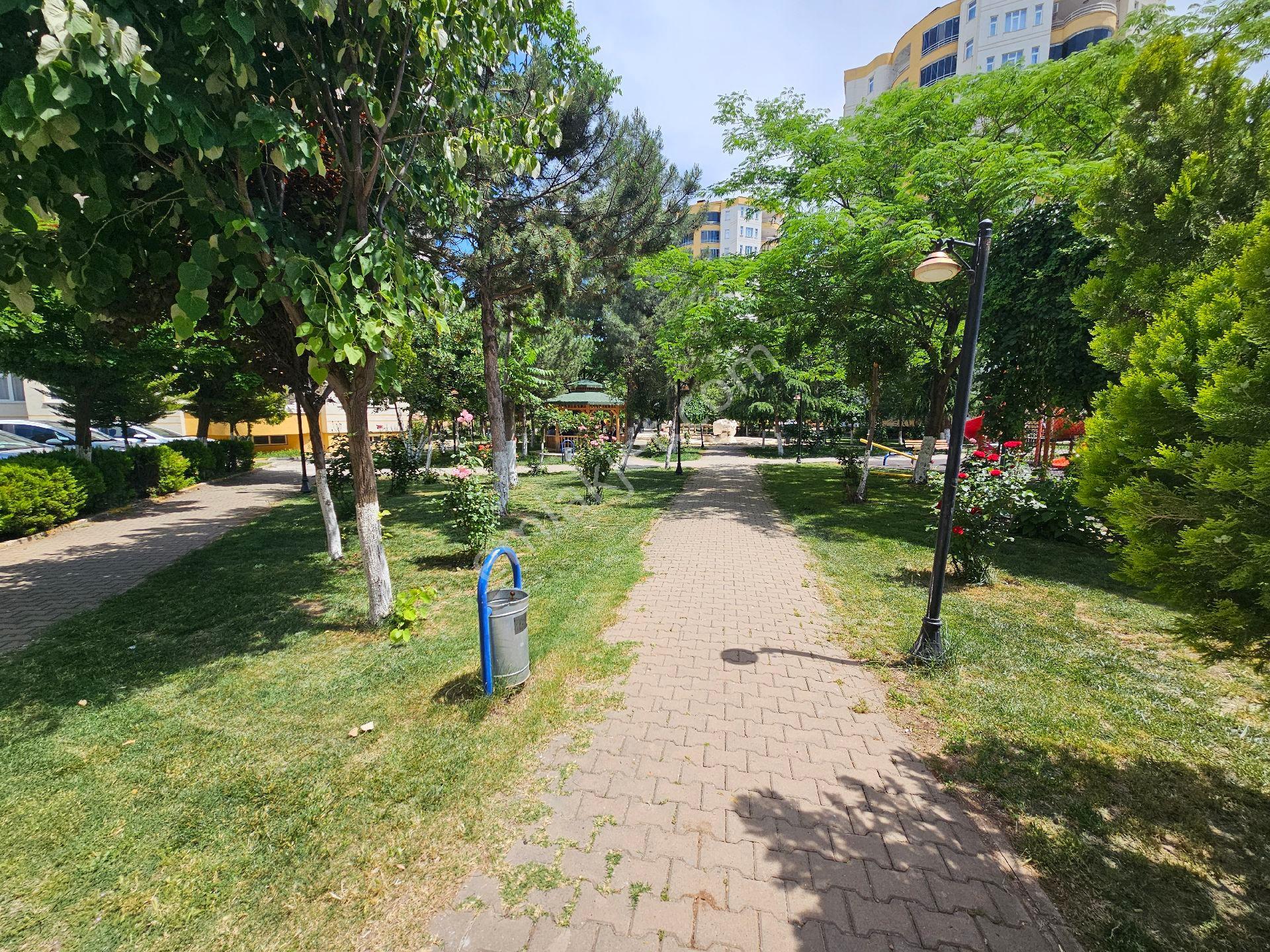 Kent Meydanı Yanı | 170 M² Net | Hazır Oturuma Uygun Fırsat Daire ! - Görsel 26