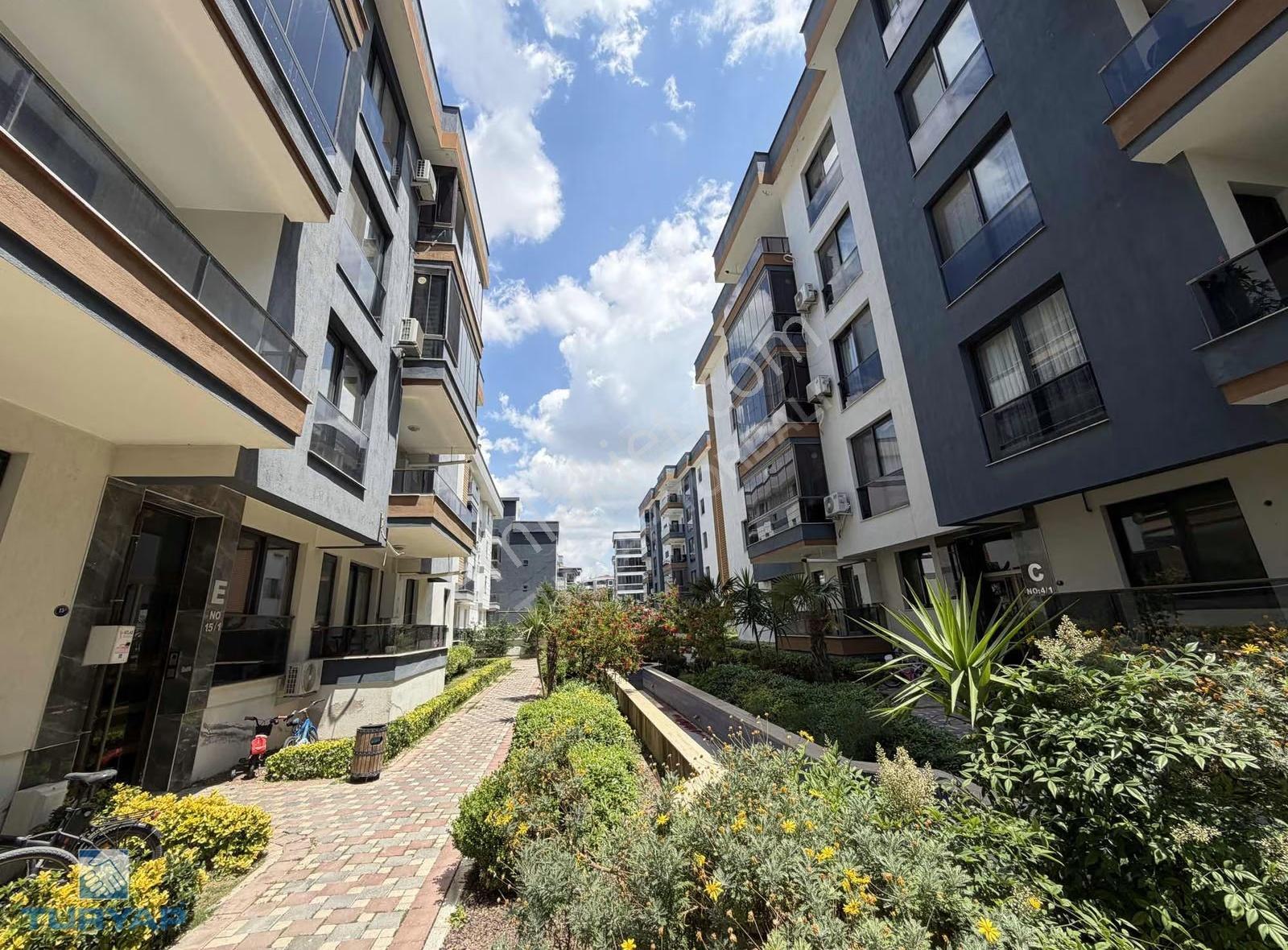 Torbalı Da İzban Yakını Site İçerisinde Geniş Kiralık 1+1 Daire