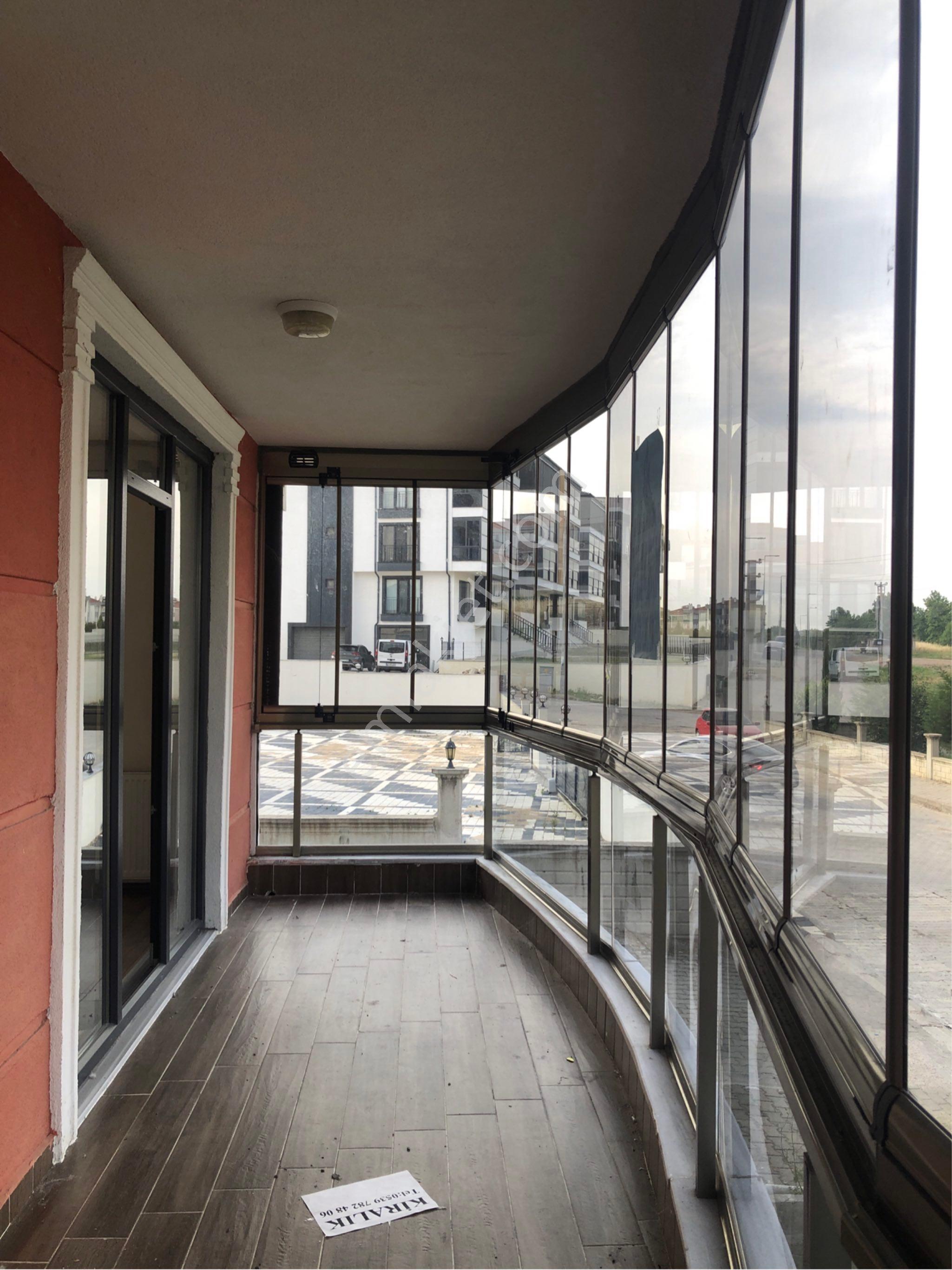 Cumhuriyet Mahallesi Göl Vadi Konutlarında Ebeveyn Banyolu 2+1 Kiralık Daire - Görsel 22
