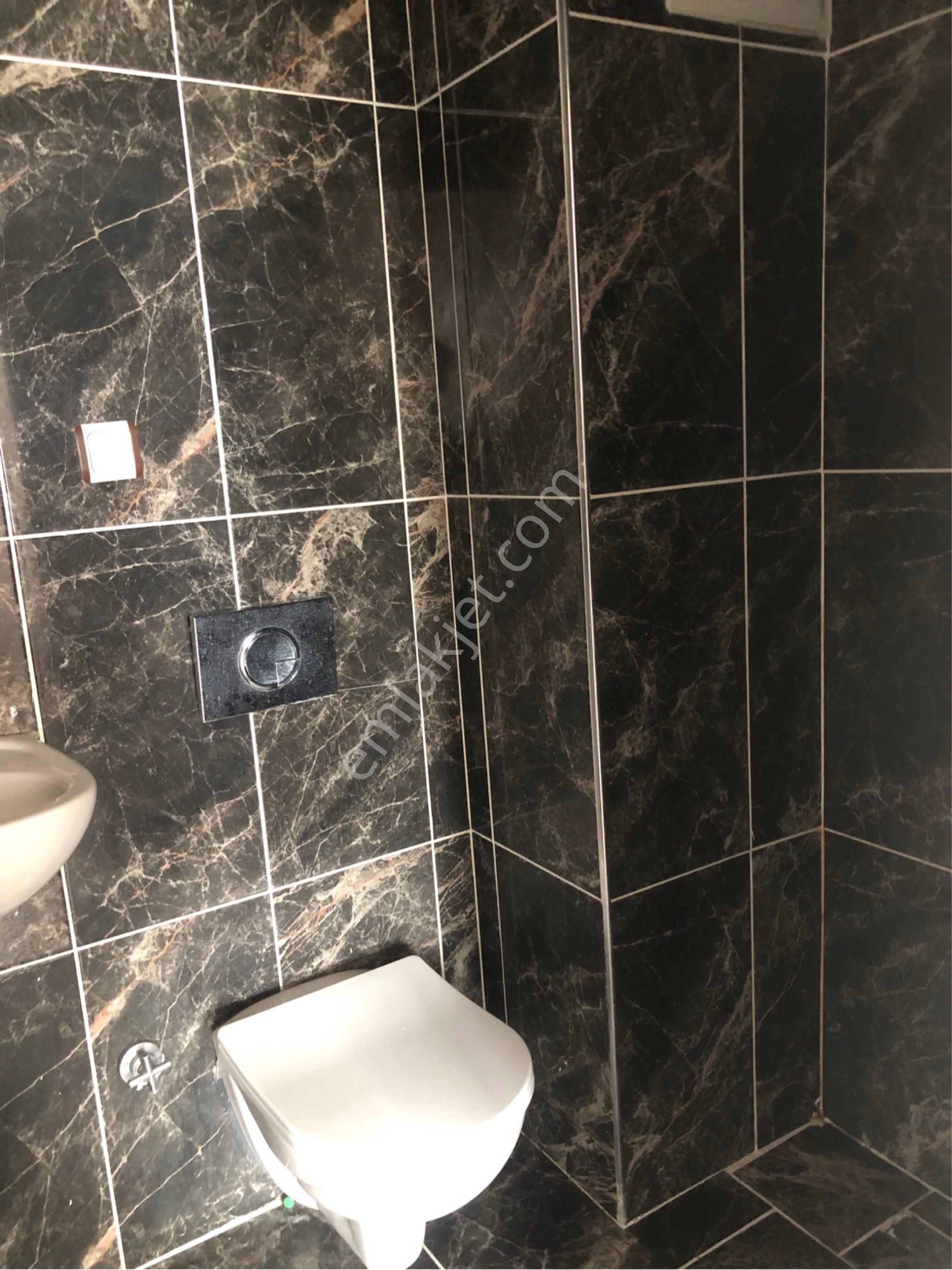 Cumhuriyet Mahallesi Göl Vadi Konutlarında Ebeveyn Banyolu 2+1 Kiralık Daire - Görsel 11