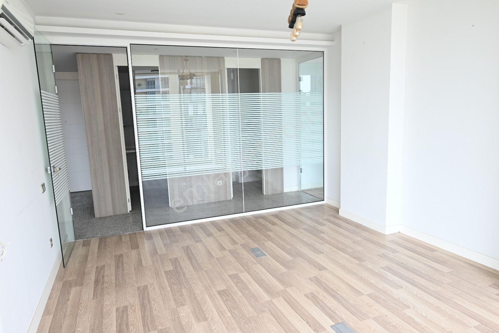 Üstünkent'ten Prestijin Simgesi Ekinci Boyut 34'de 3+1 Şık Ofis - Görsel 10