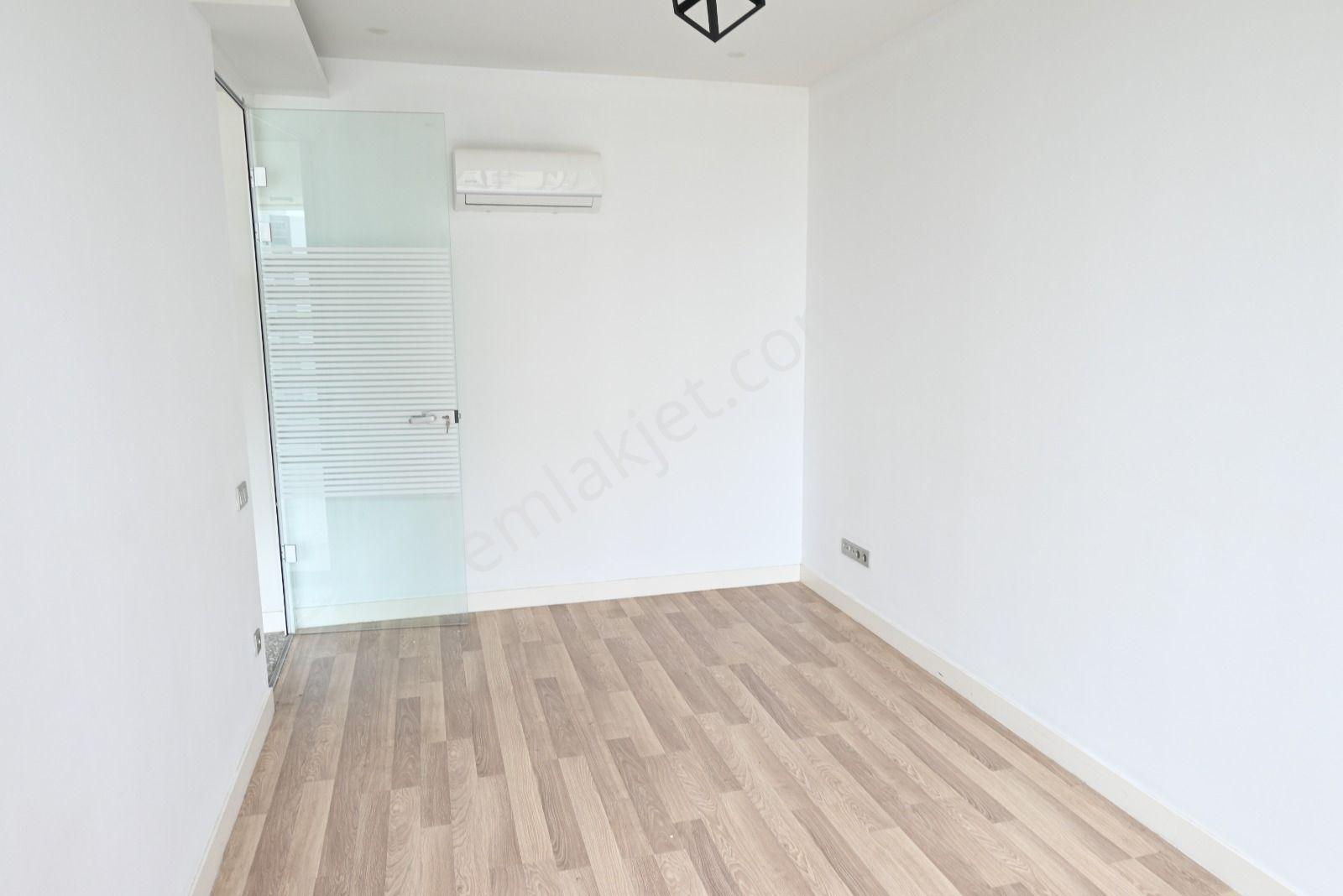 Üstünkent'ten Prestijin Simgesi Ekinci Boyut 34'de 3+1 Şık Ofis - Görsel 18