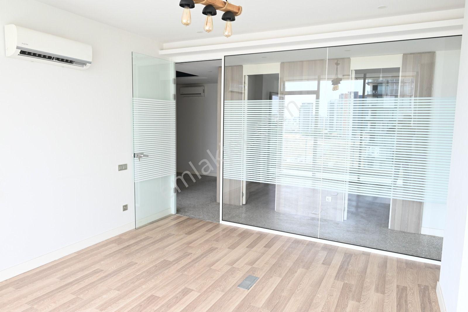 Üstünkent'ten Prestijin Simgesi Ekinci Boyut 34'de 3+1 Şık Ofis - Görsel 11