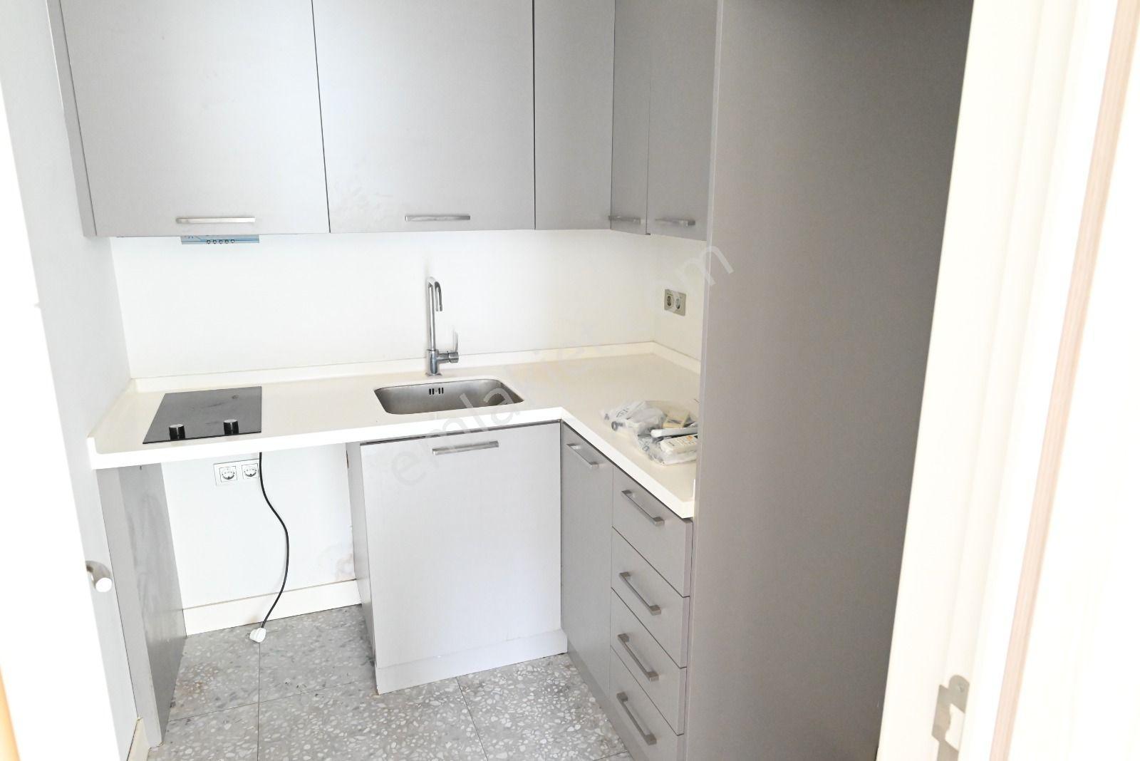Üstünkent'ten Prestijin Simgesi Ekinci Boyut 34'de 3+1 Şık Ofis - Görsel 25