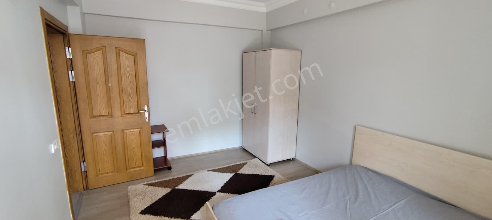 Eşyalı Kiralık 2+1 Daire Palmiye Caddesinin Yanıbaşında