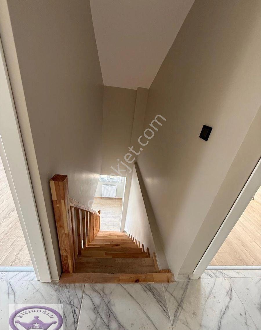 Altıntepe Teraslı 2 Banyolu Dublex Daire - Görsel 17