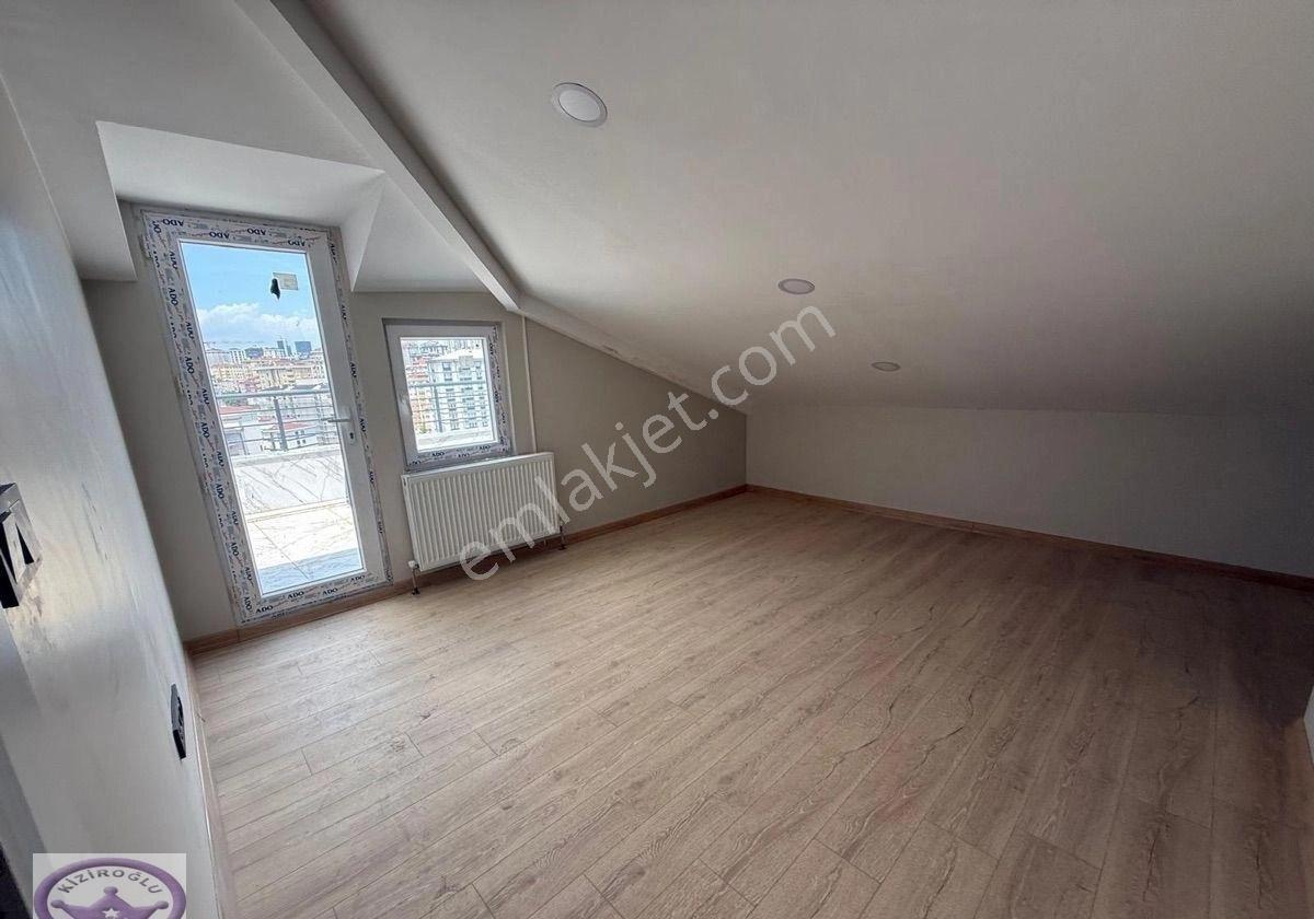 Altıntepe Teraslı 2 Banyolu Dublex Daire - Görsel 27