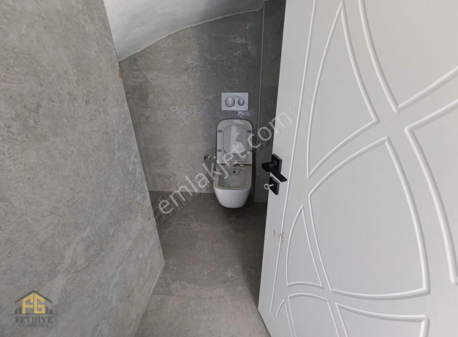 Fethiyede Nezih Konumda Müstakil Havuzlu Yeni Villa - Görsel 11