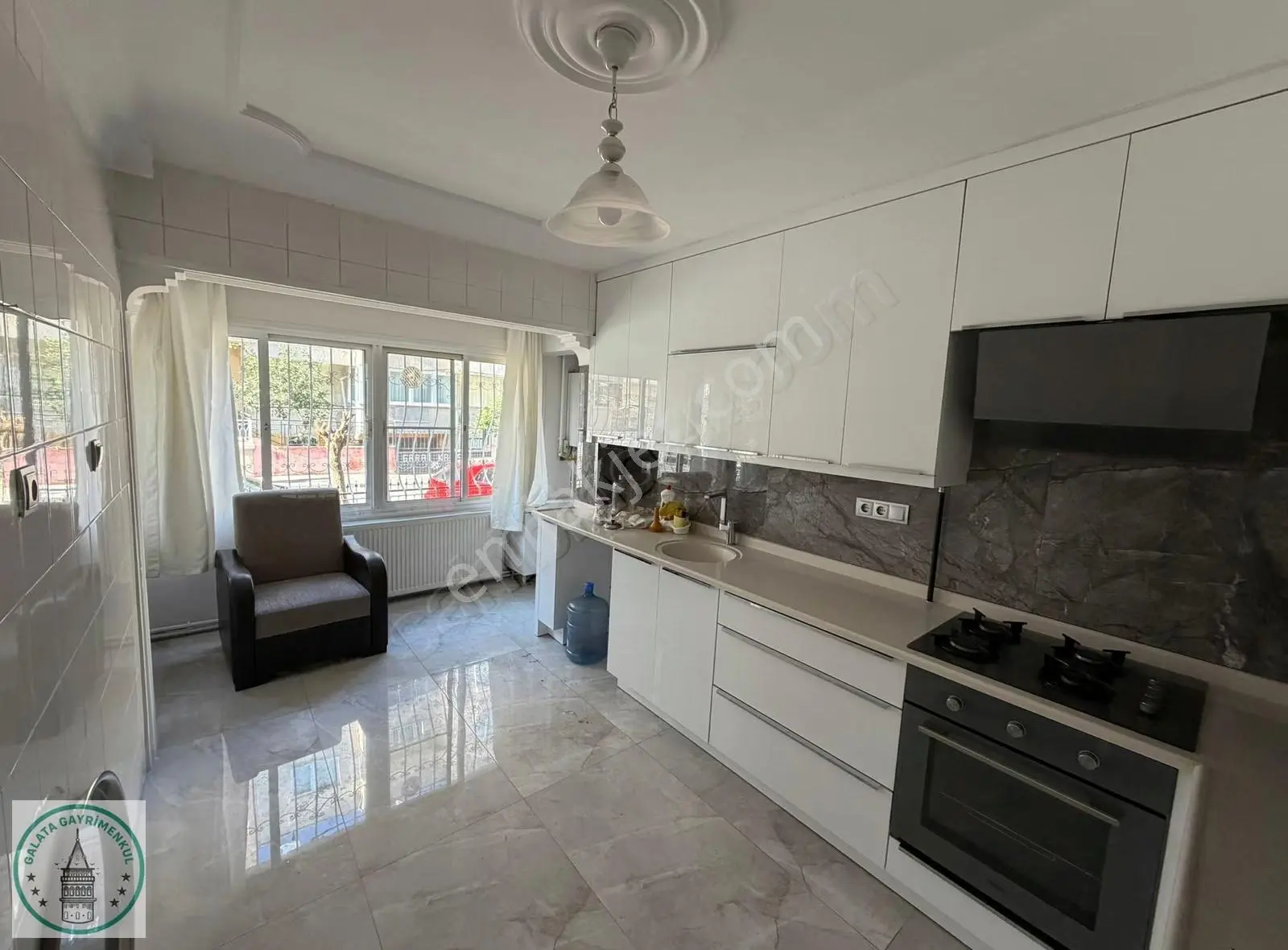 Galata,dan Söke Atatürk Mah,de 135 M² 3+1 Satılık Daire