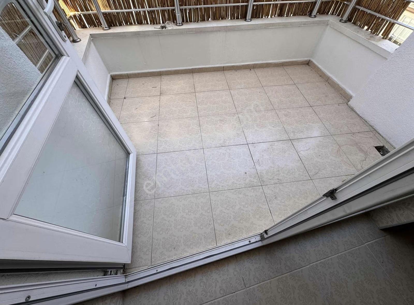Derman'dan Ön Cephe Ebeveyn+kiler 140m2 İskanlı Çift Balkonlu - Görsel 20
