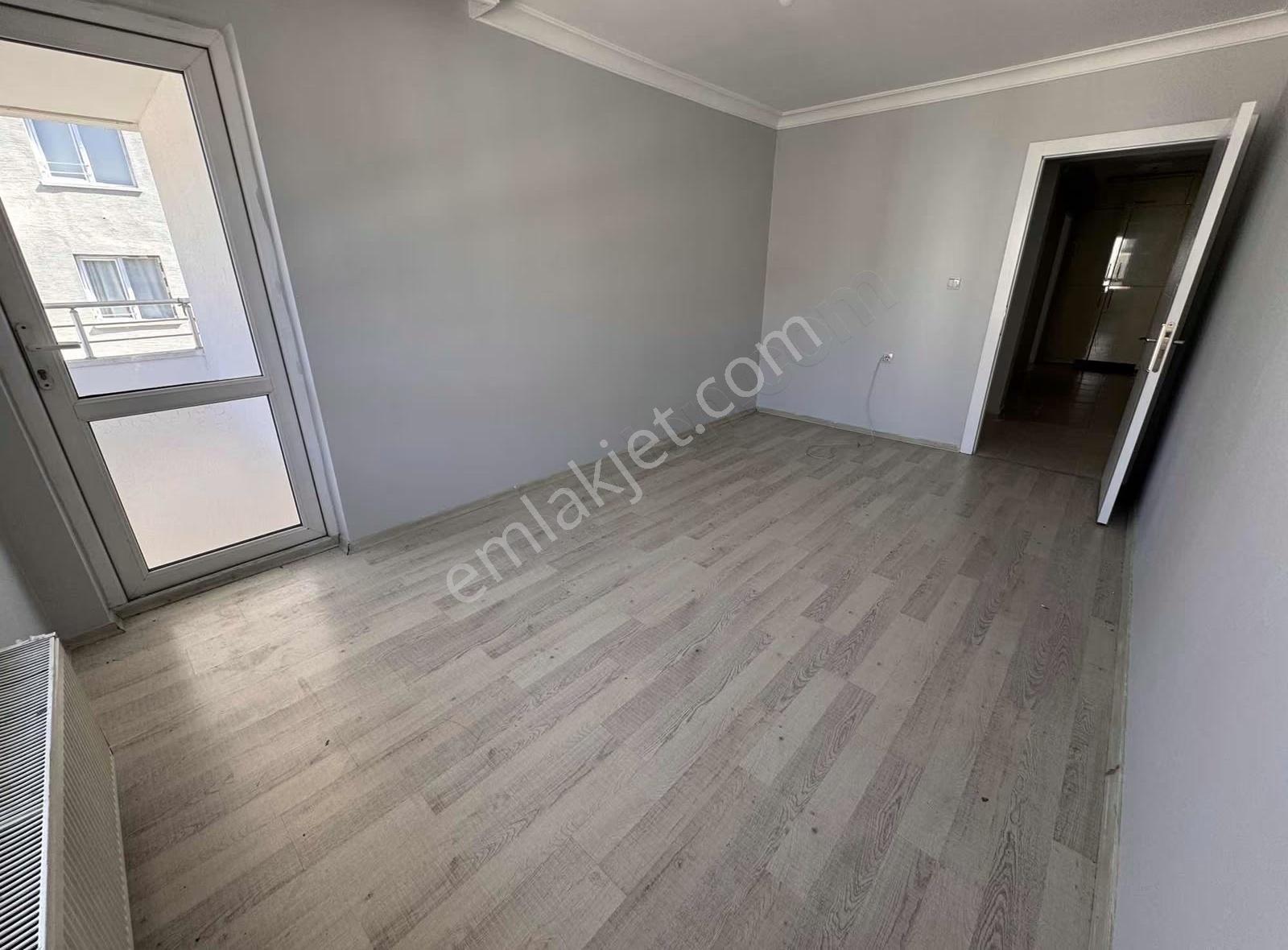 Derman'dan Ön Cephe Ebeveyn+kiler 140m2 İskanlı Çift Balkonlu - Görsel 4