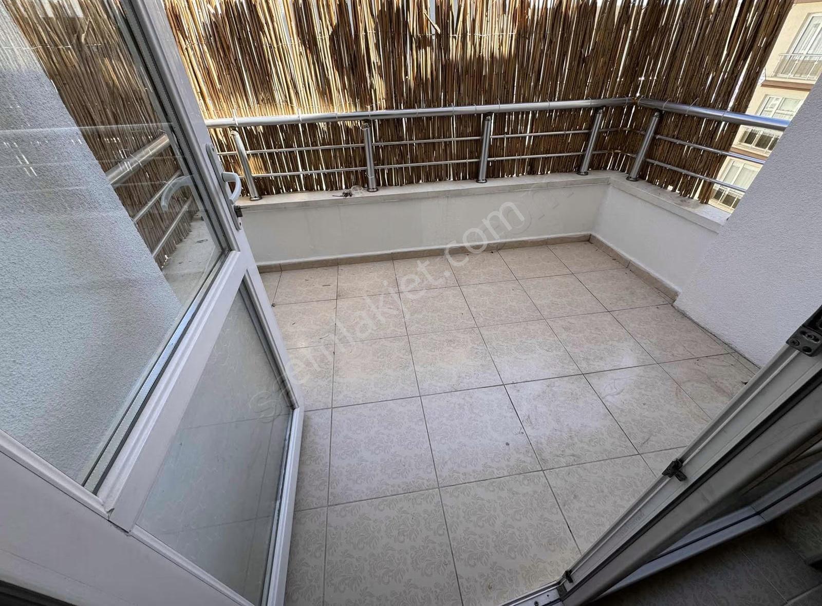 Derman'dan Ön Cephe Ebeveyn+kiler 140m2 İskanlı Çift Balkonlu - Görsel 2