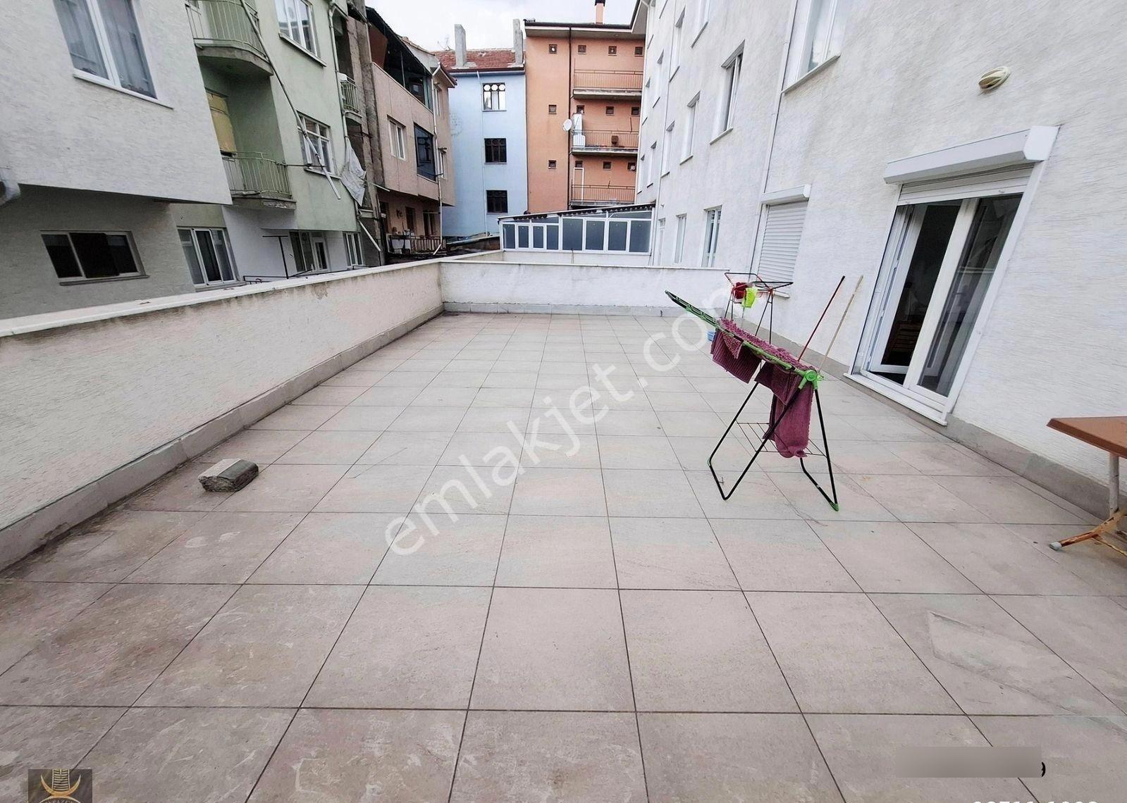 Poyraz Emlaktan Emek Mah.ertaş Caddesi Üzeri 3+1 200m2 Daire - Görsel 20