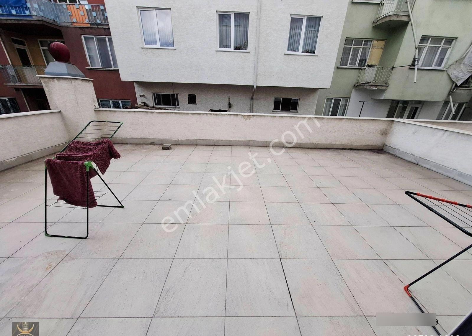 Poyraz Emlaktan Emek Mah.ertaş Caddesi Üzeri 3+1 200m2 Daire - Görsel 31