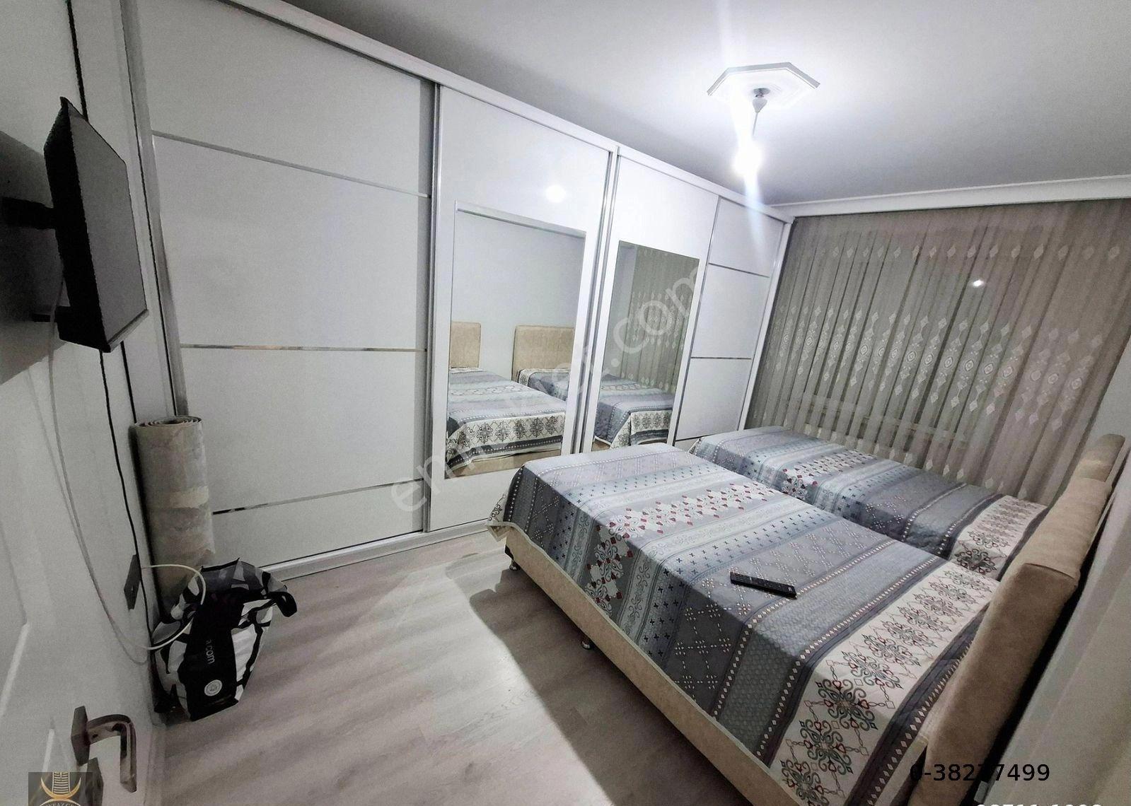 Poyraz Emlaktan Emek Mah.ertaş Caddesi Üzeri 3+1 200m2 Daire - Görsel 3