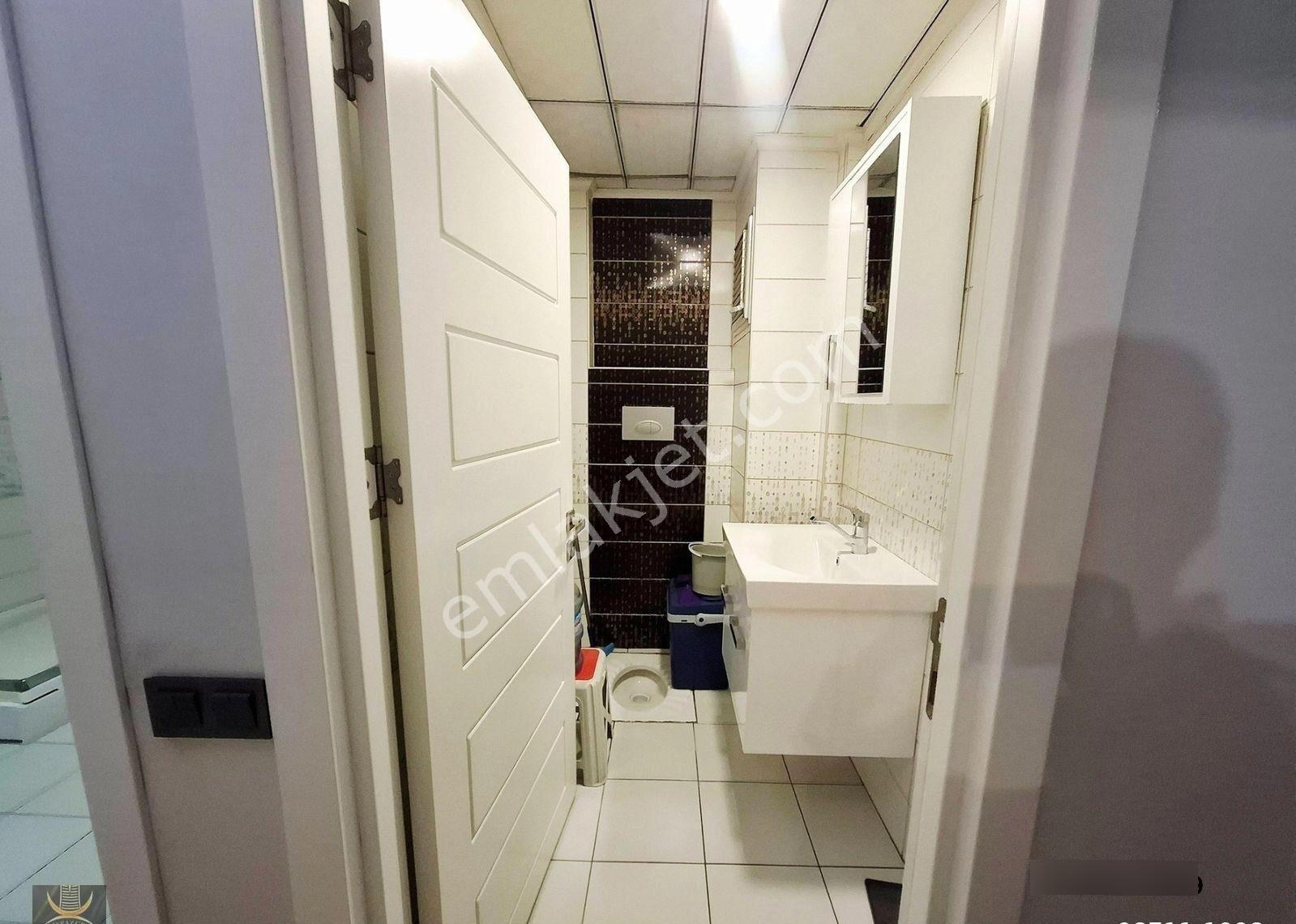 Poyraz Emlaktan Emek Mah.ertaş Caddesi Üzeri 3+1 200m2 Daire - Görsel 29