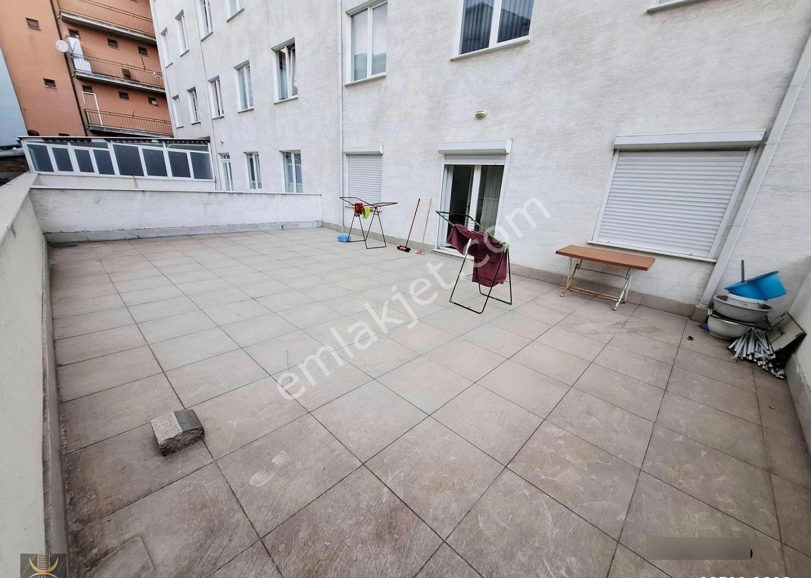 Poyraz Emlaktan Emek Mah.ertaş Caddesi Üzeri 3+1 200m2 Daire - Görsel 30