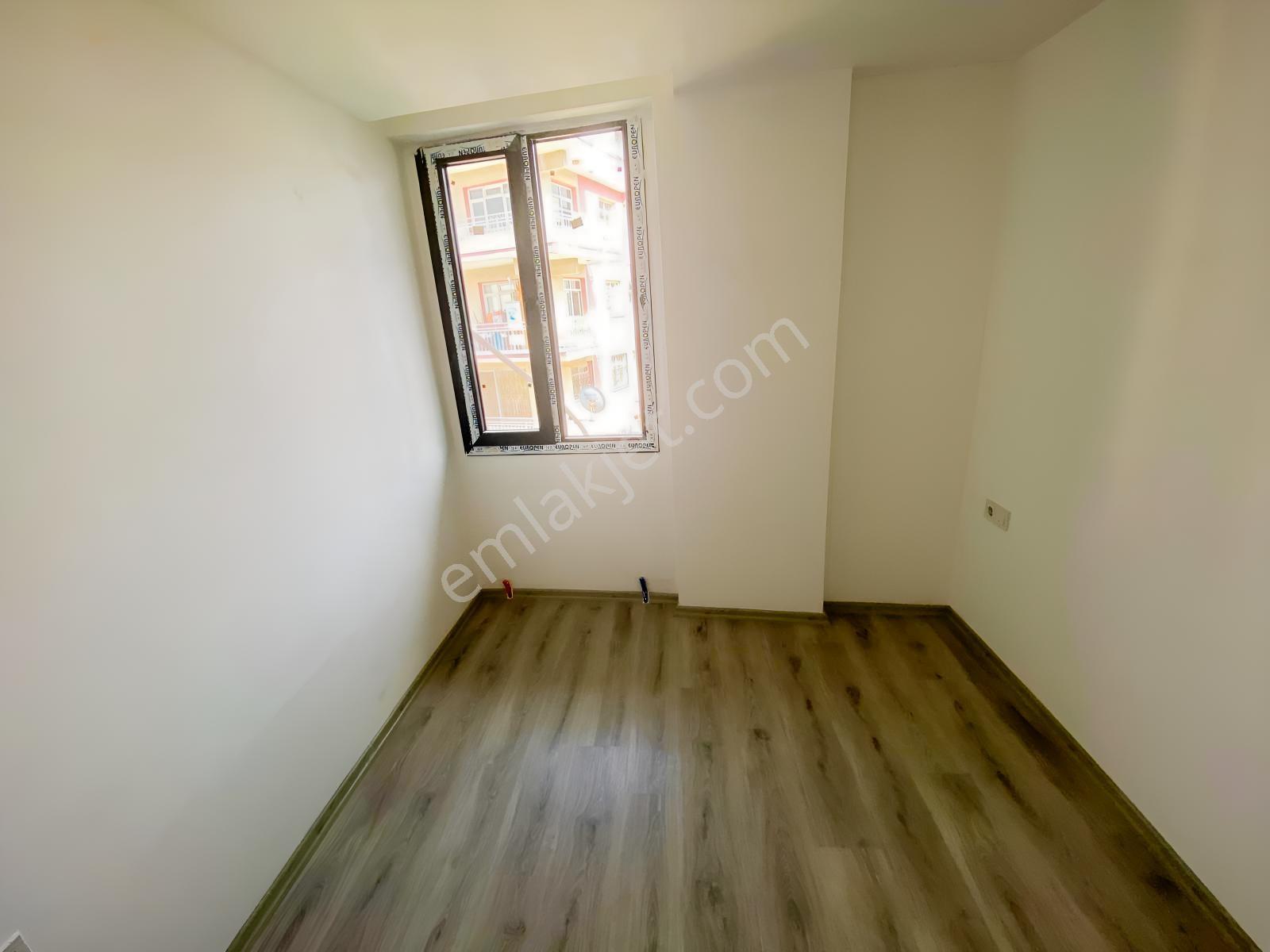 Kuşadası Davutlar Merkez'de Satılık Sıfır 1+1 Daire - Görsel 11